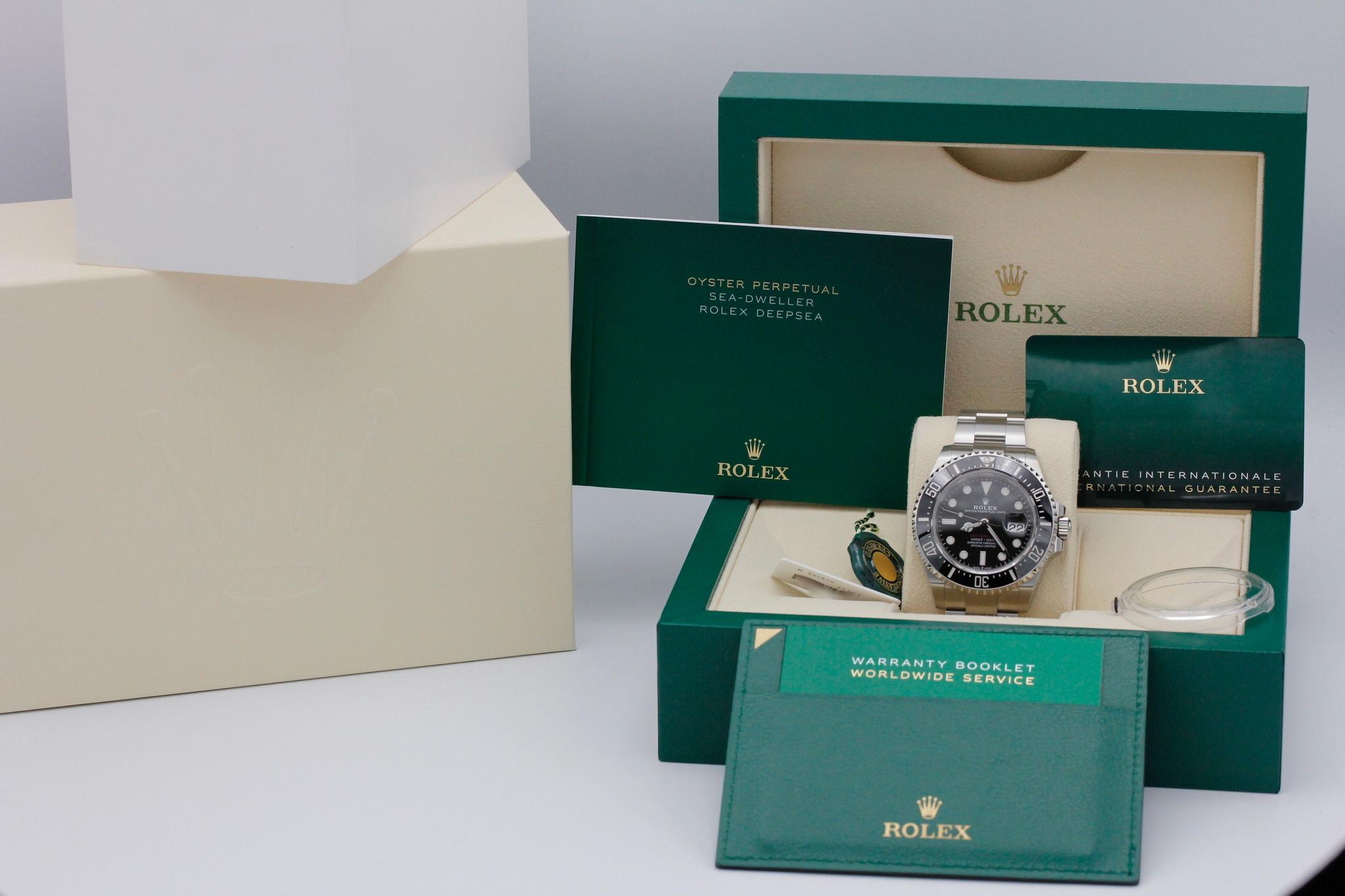 Watch Image 12