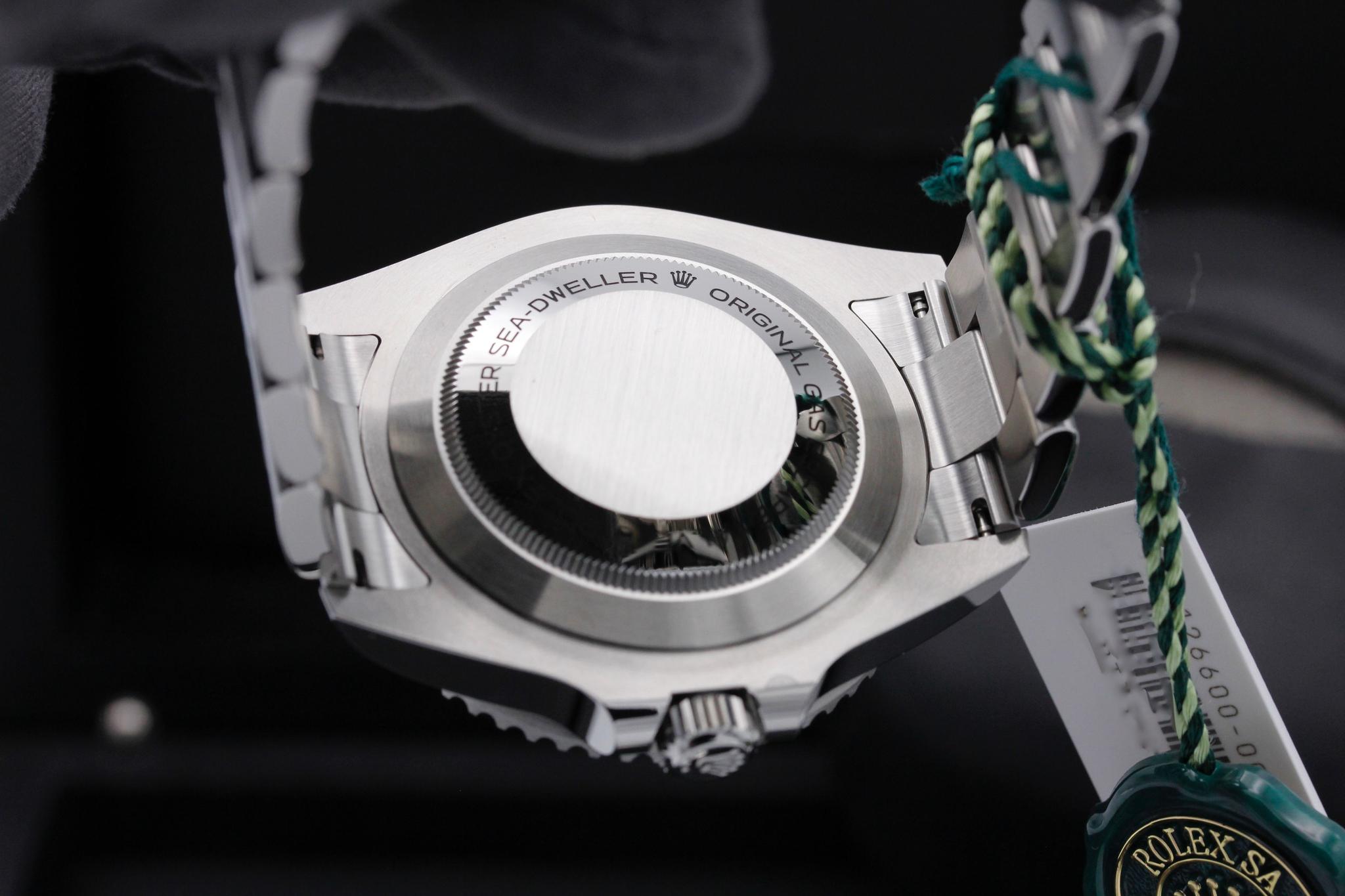 Watch Image 8