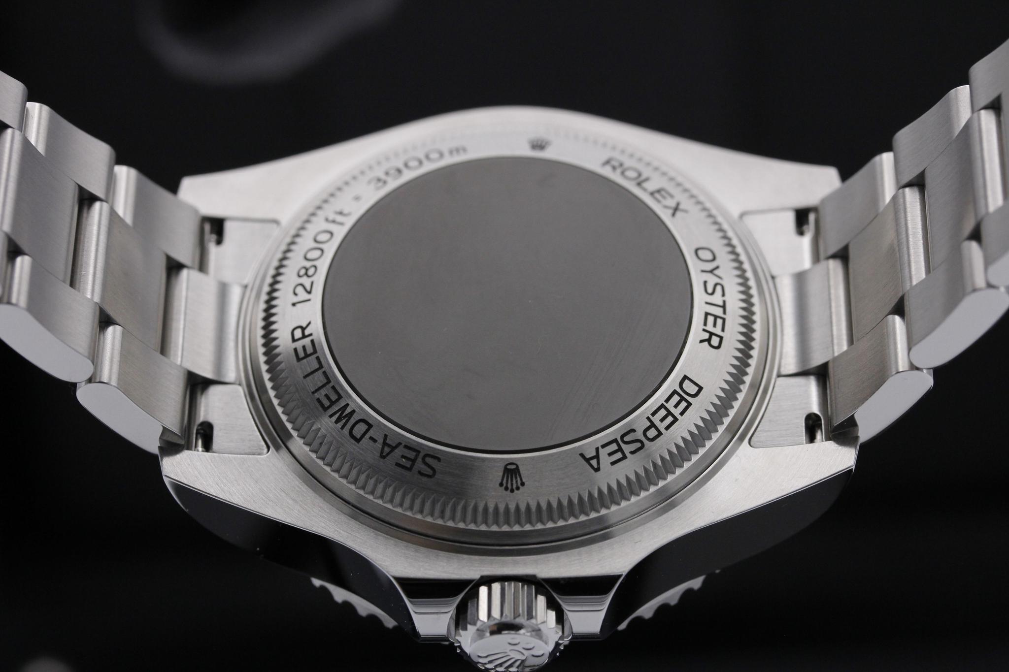 Watch Image 7
