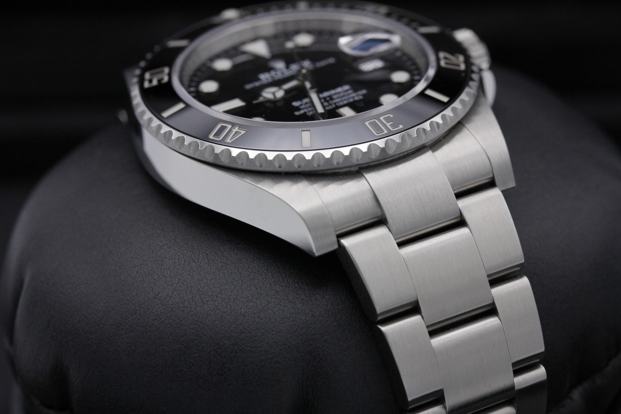 Watch Image 6