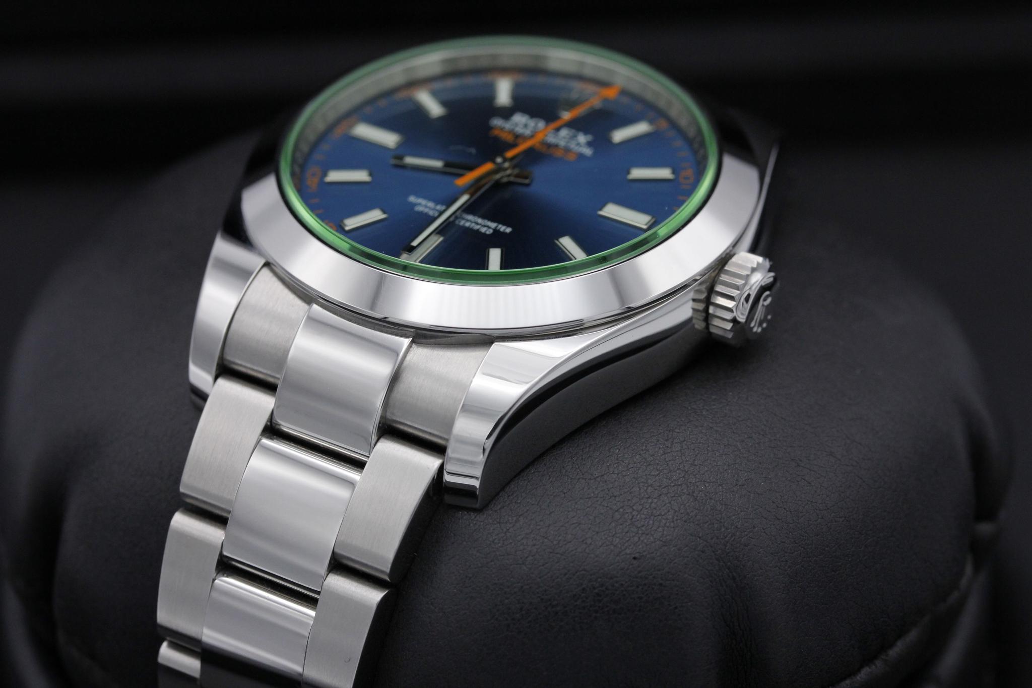 Watch Image 2