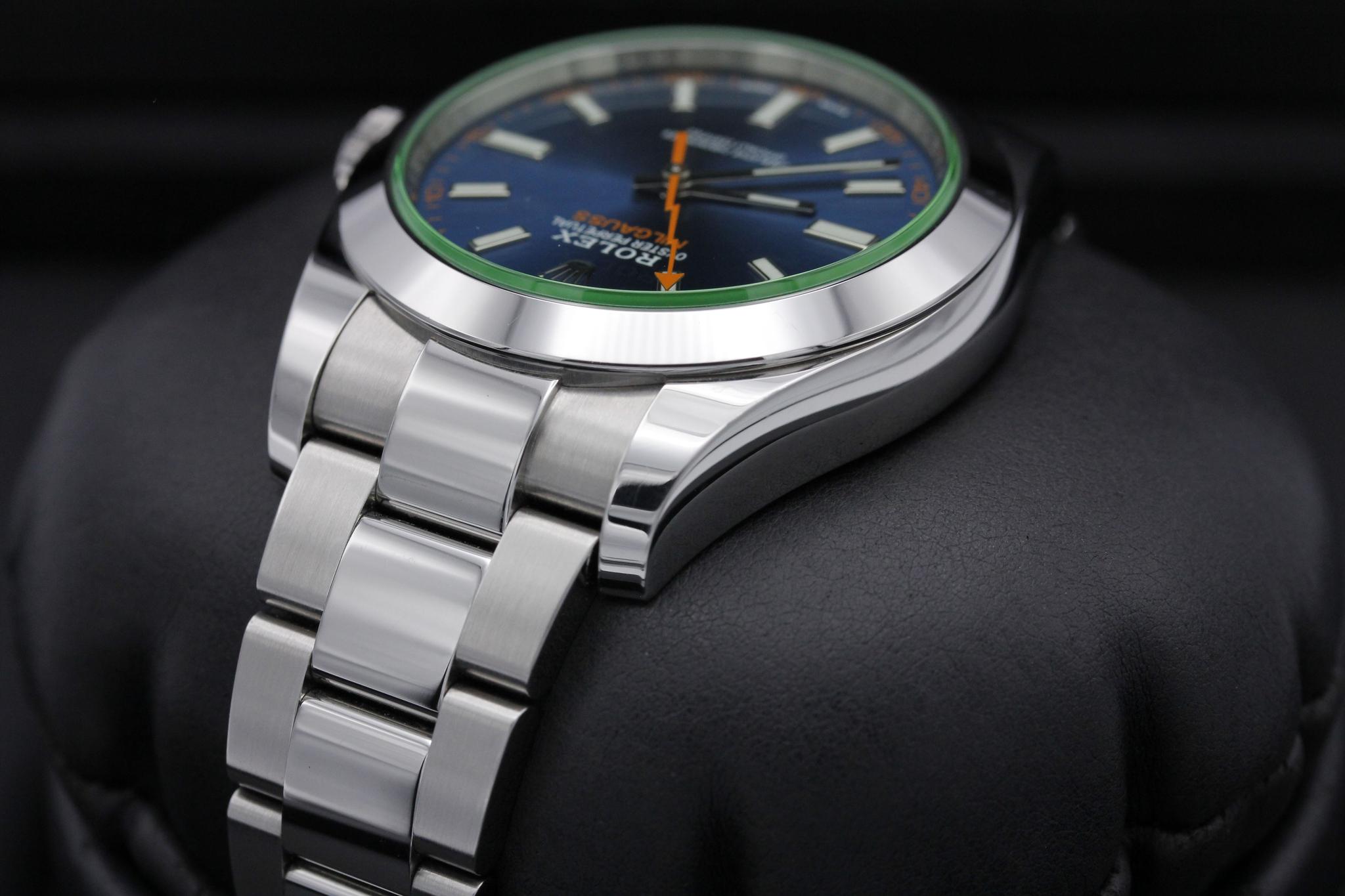 Watch Image 5