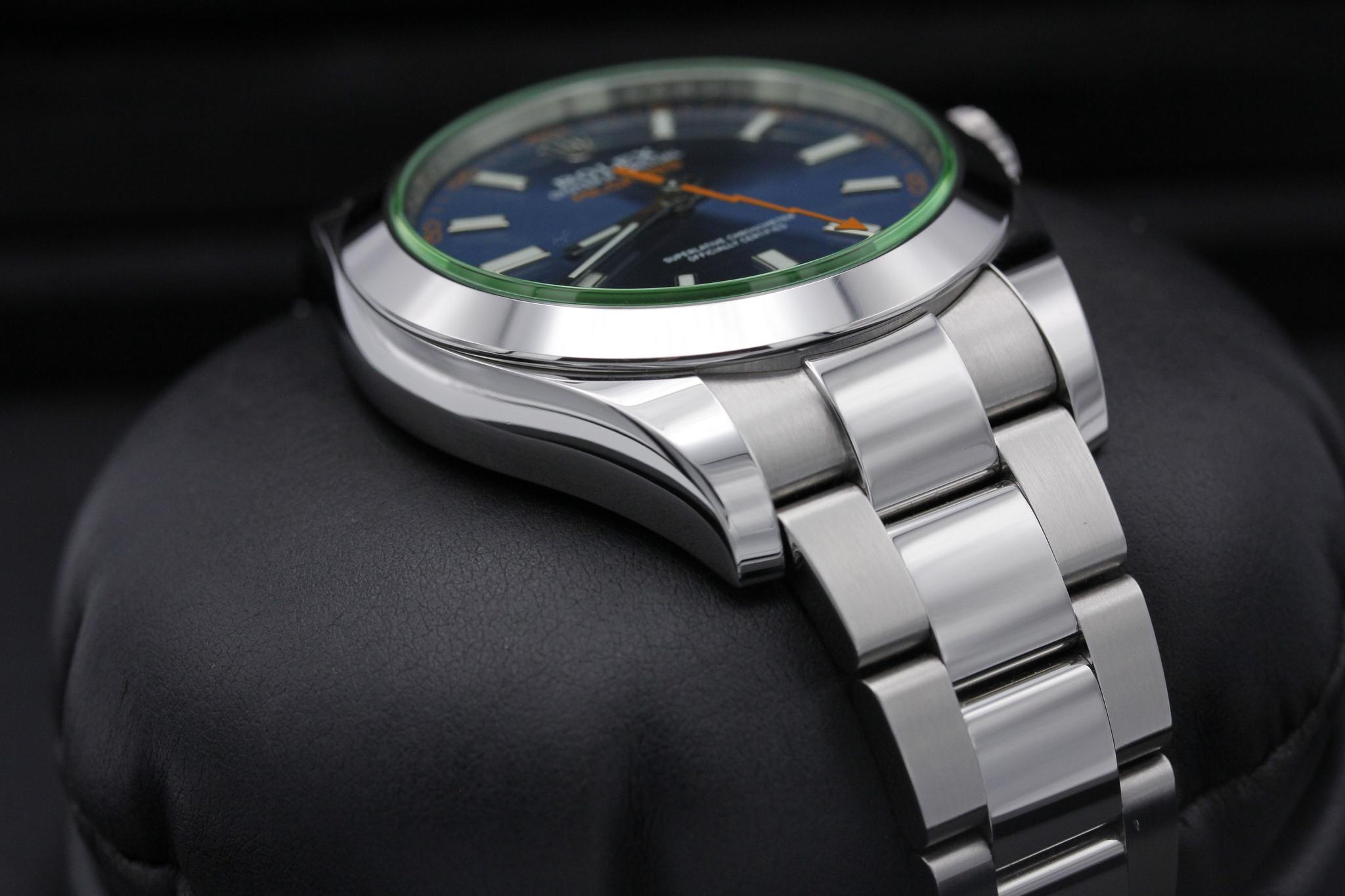 Watch Image 6