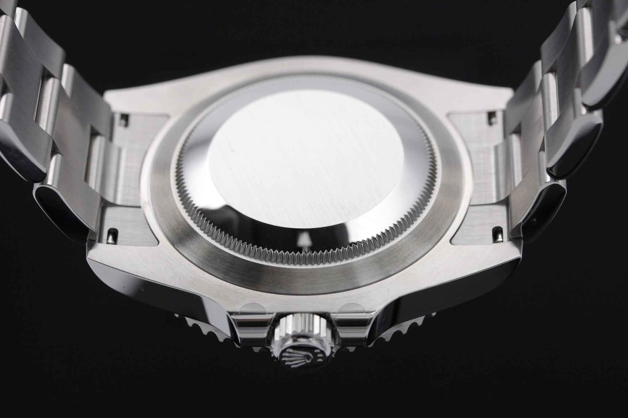 Watch Image 7