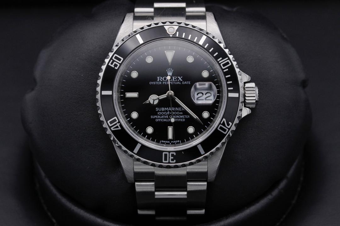Rolex Submariner Date 16610