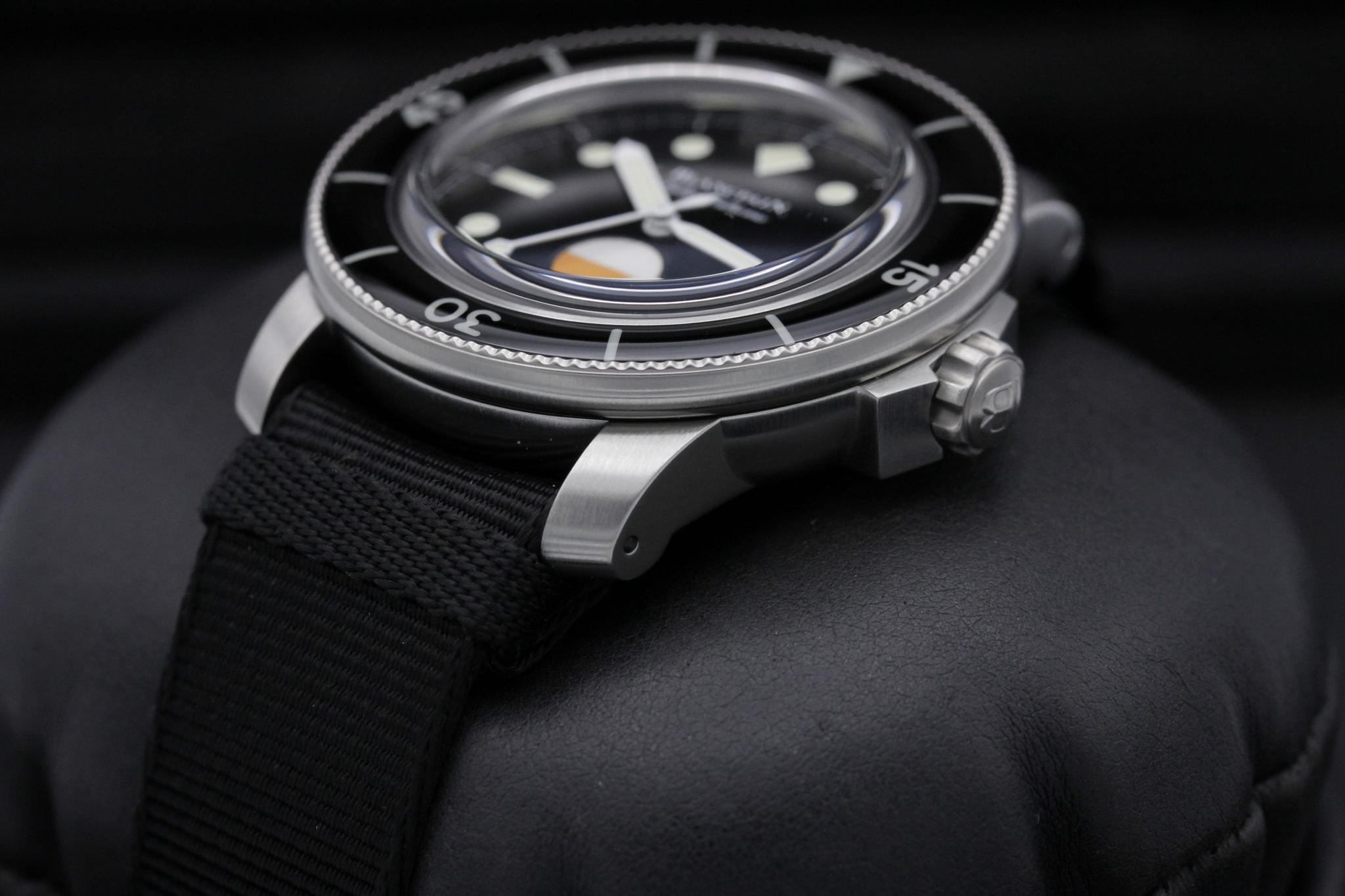 Watch Image 2