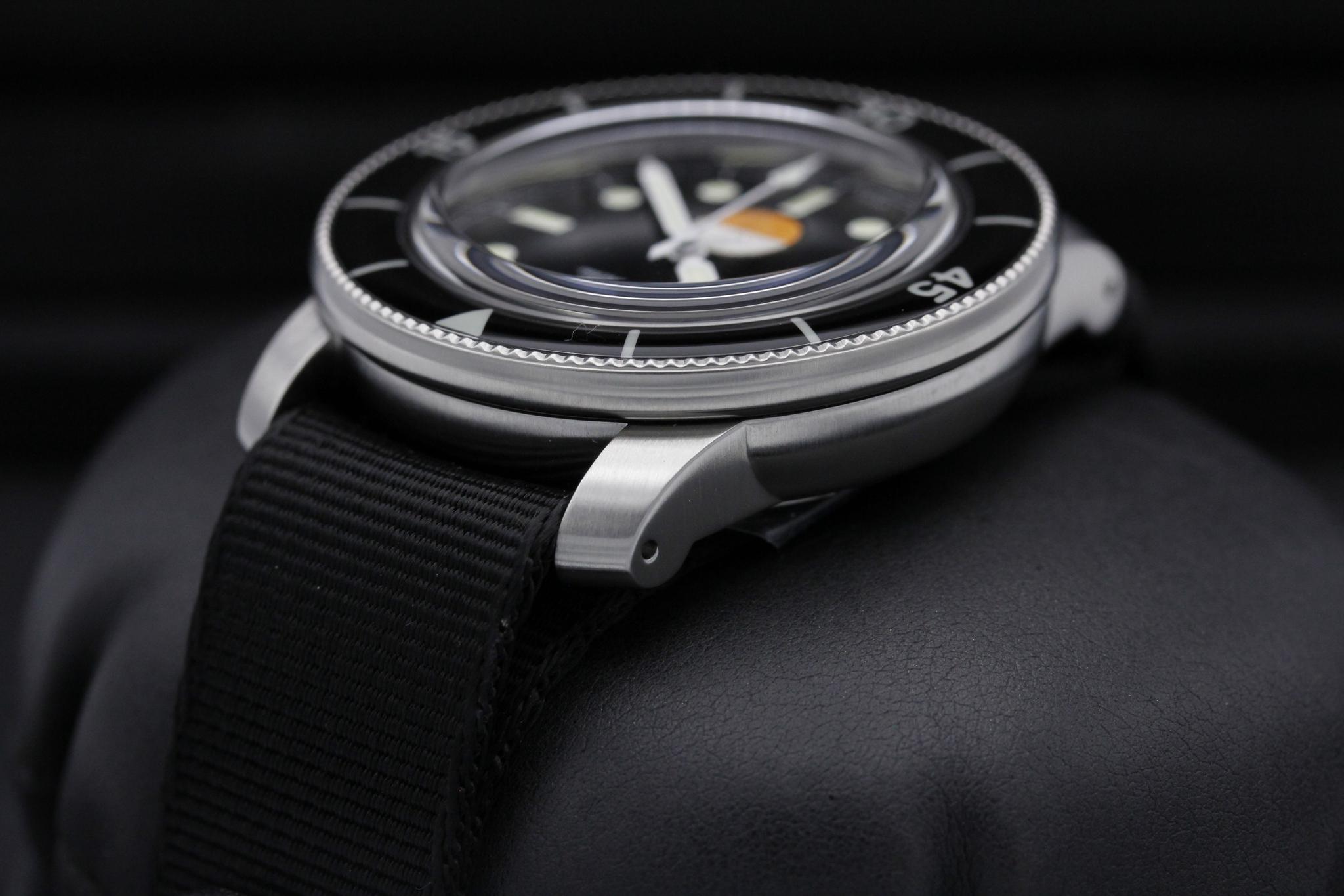 Watch Image 5