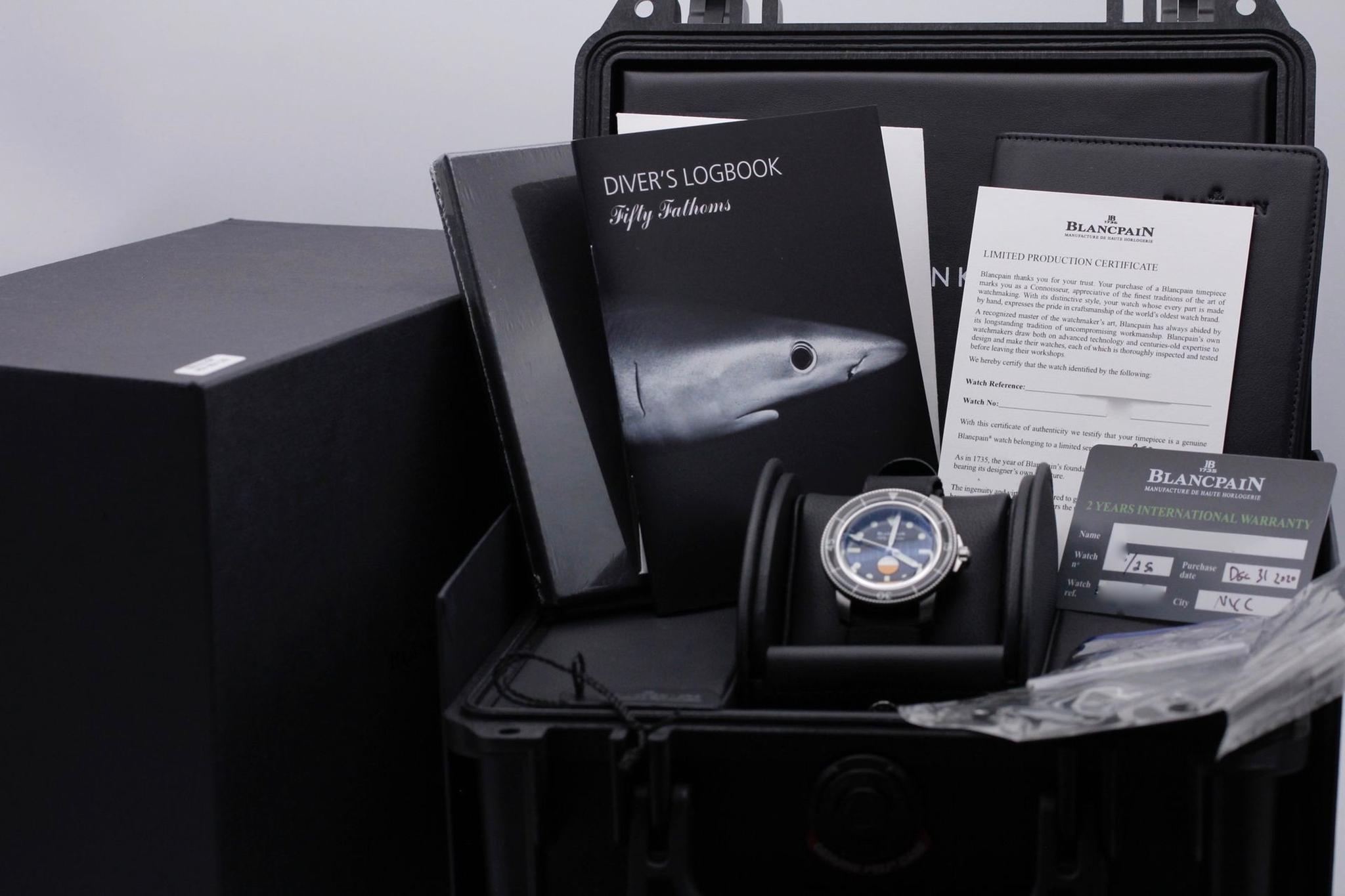 Watch Image 11