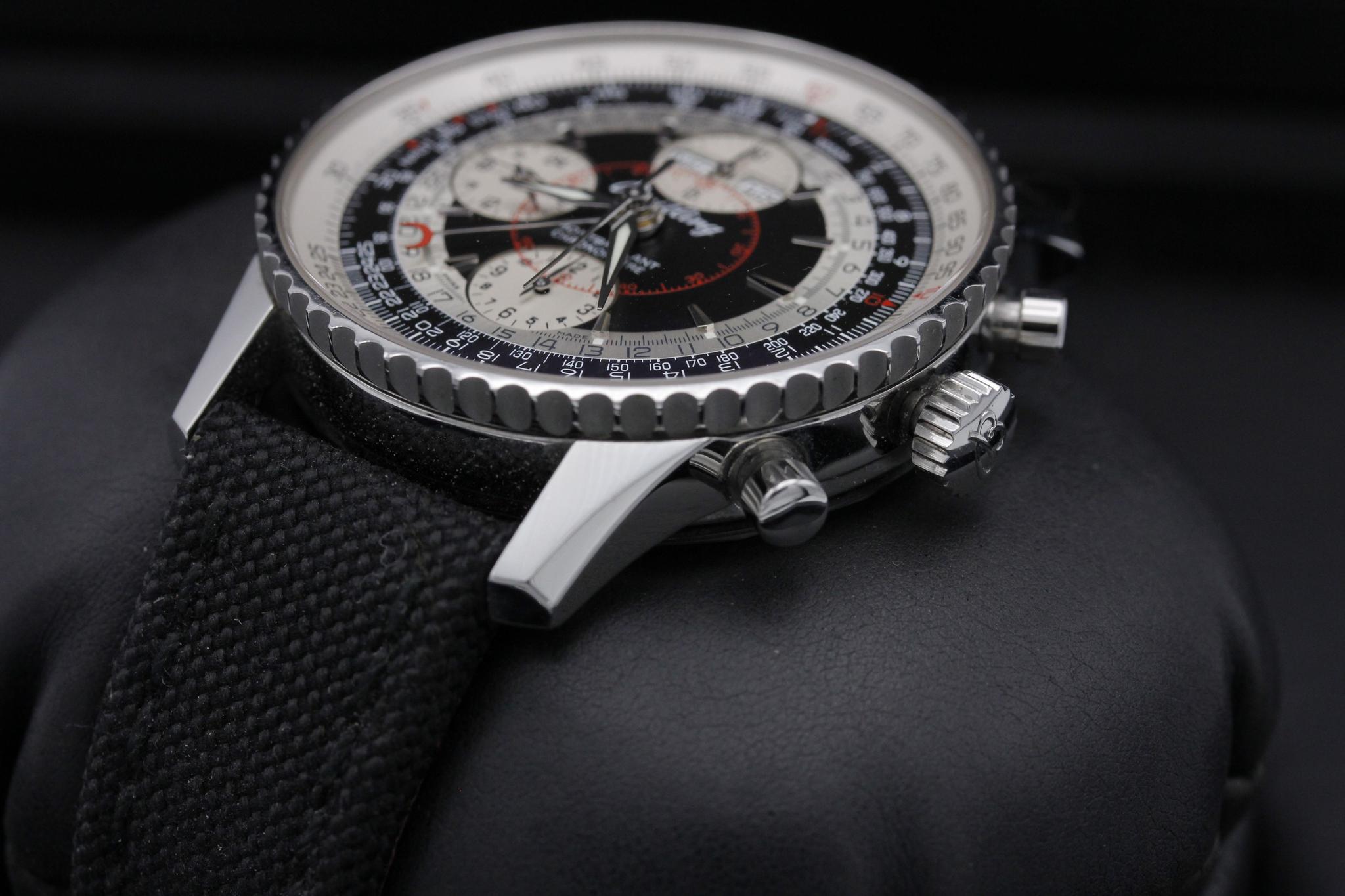 Watch Image 2