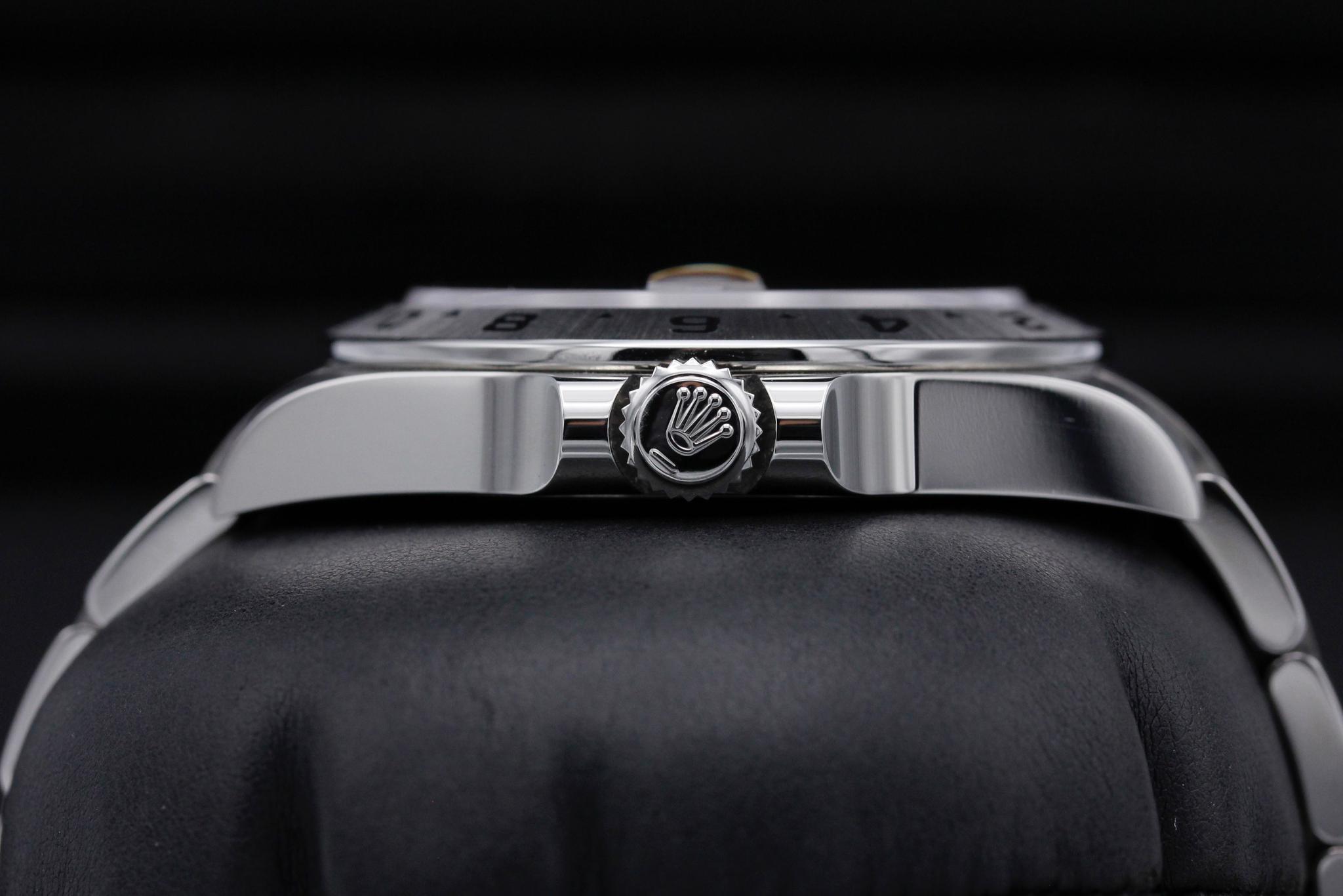Watch Image 3