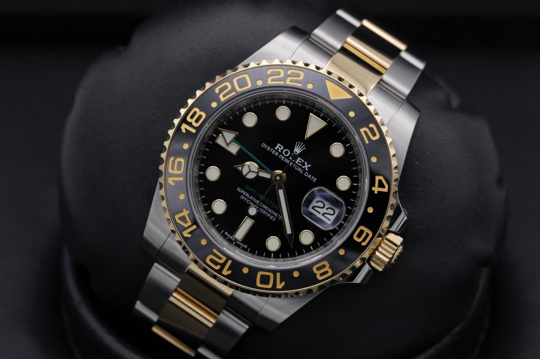 Watch Image 10