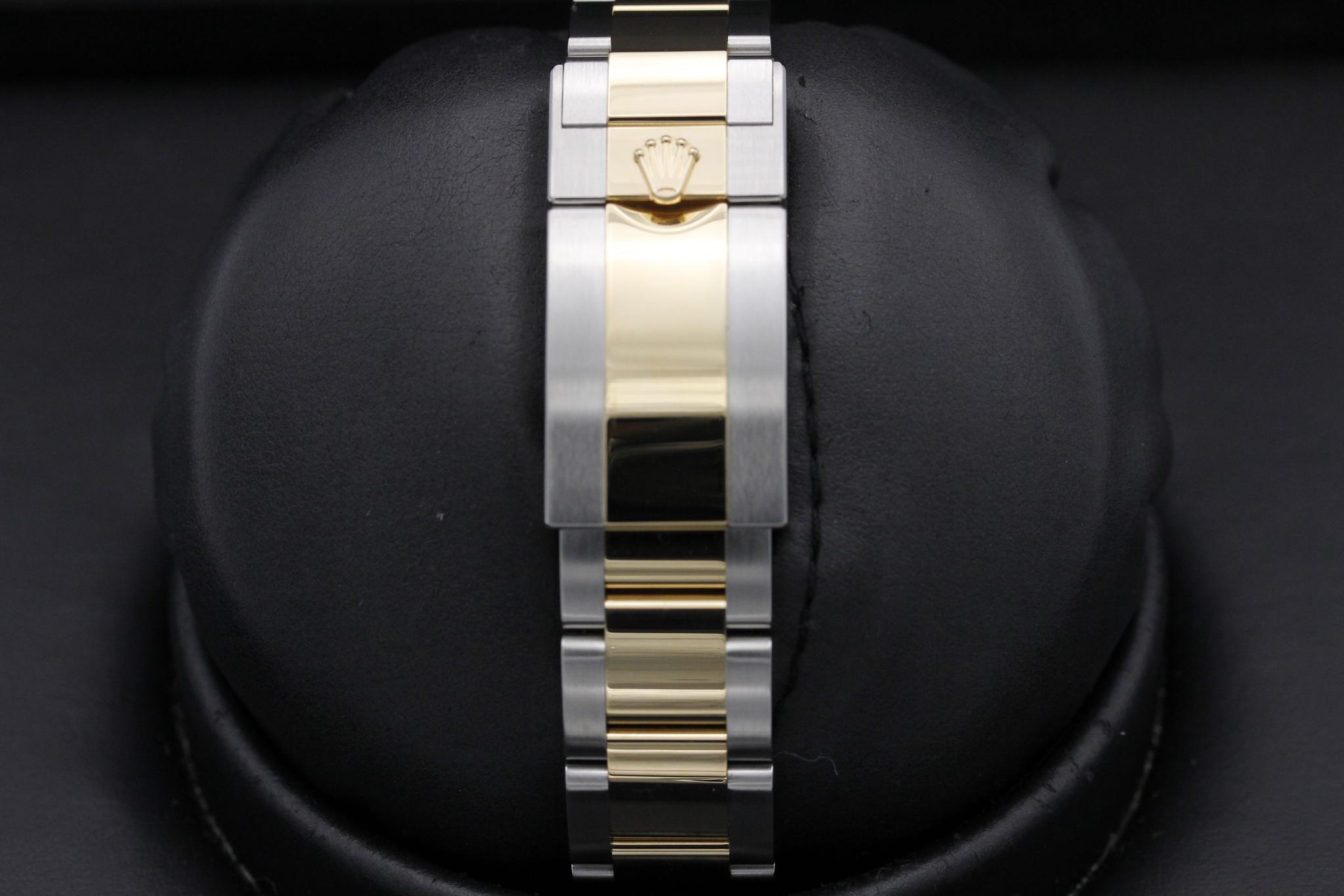 Watch Image 8