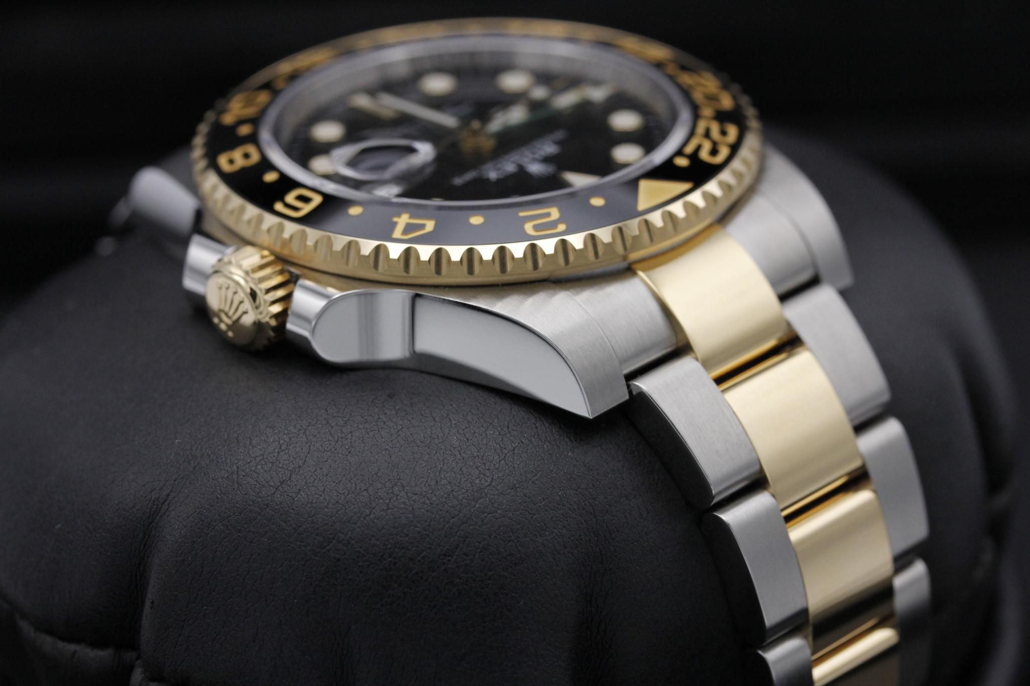 Watch Image 4