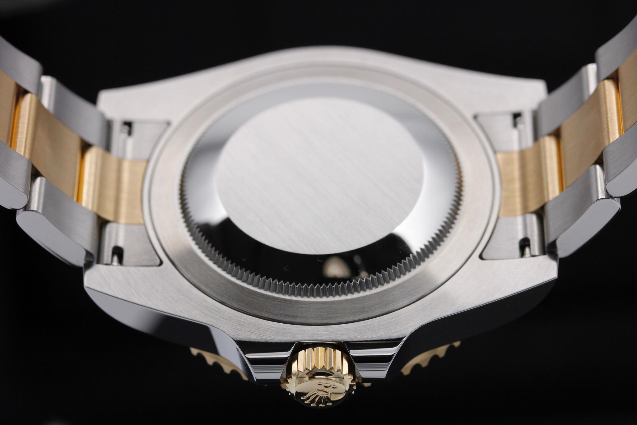 Watch Image 7