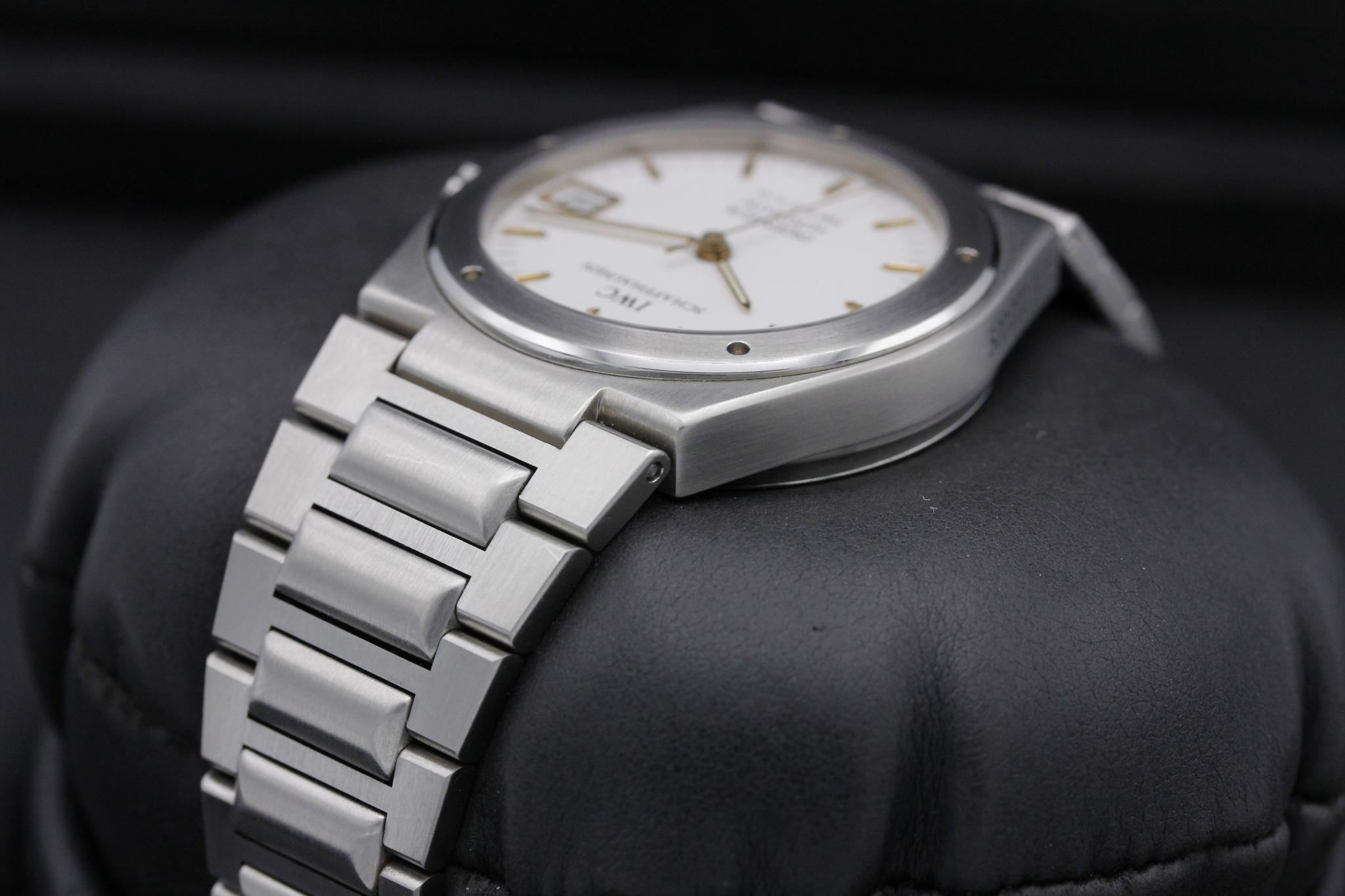Watch Image 6