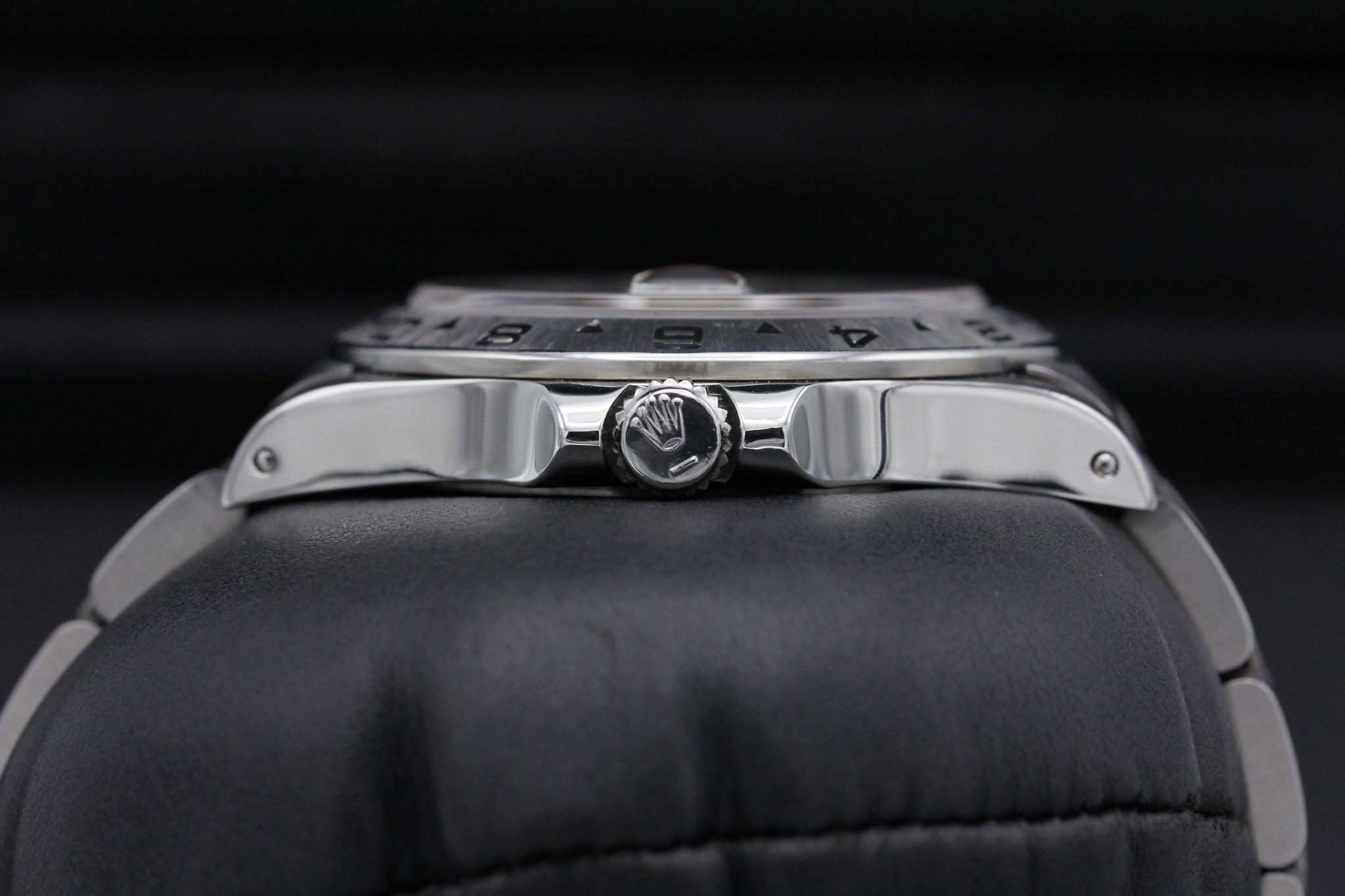 Watch Image 4