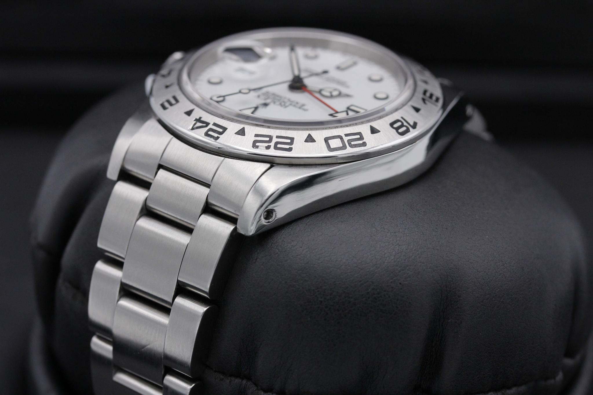 Watch Image 6