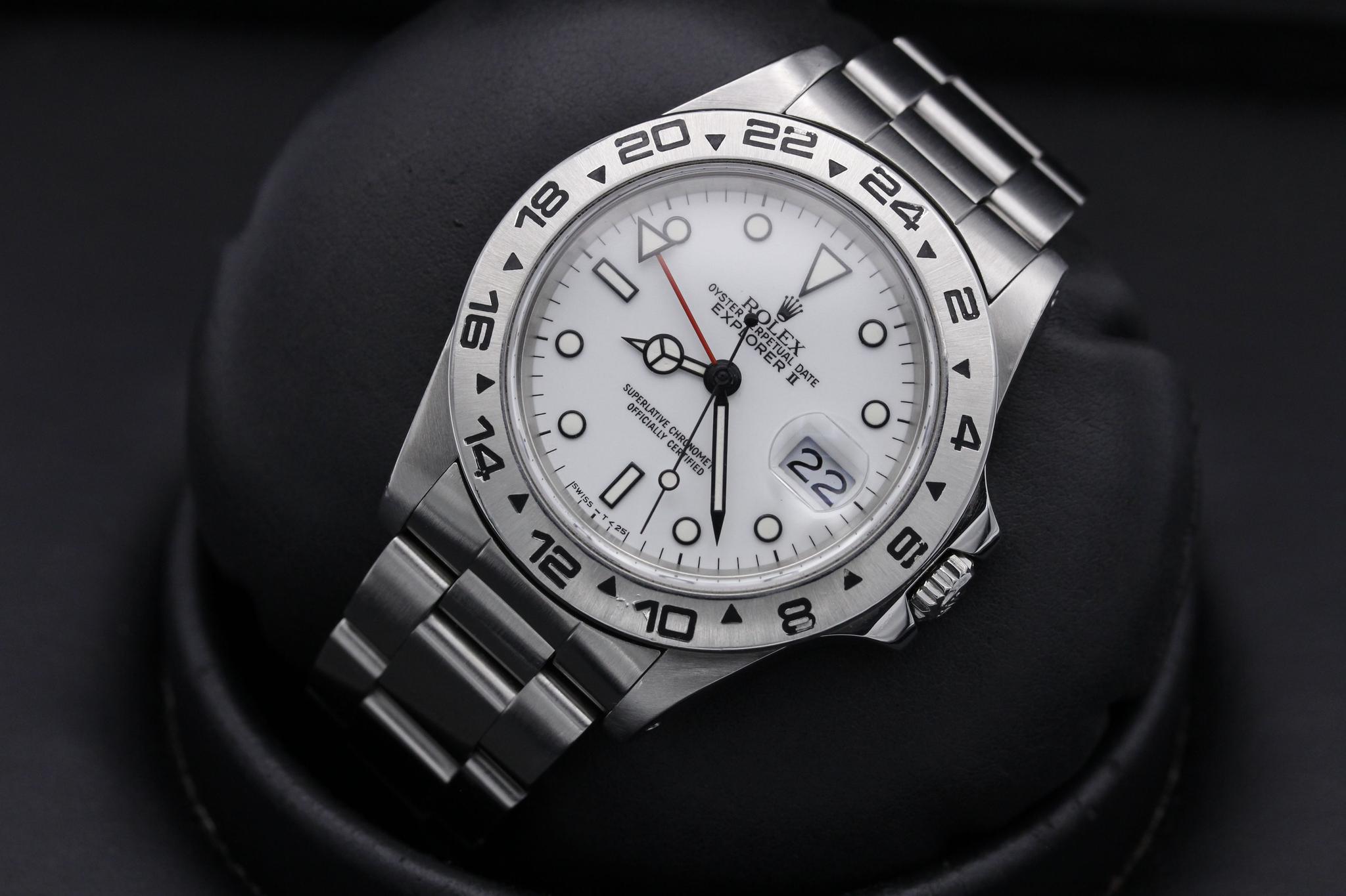 Watch Image 14