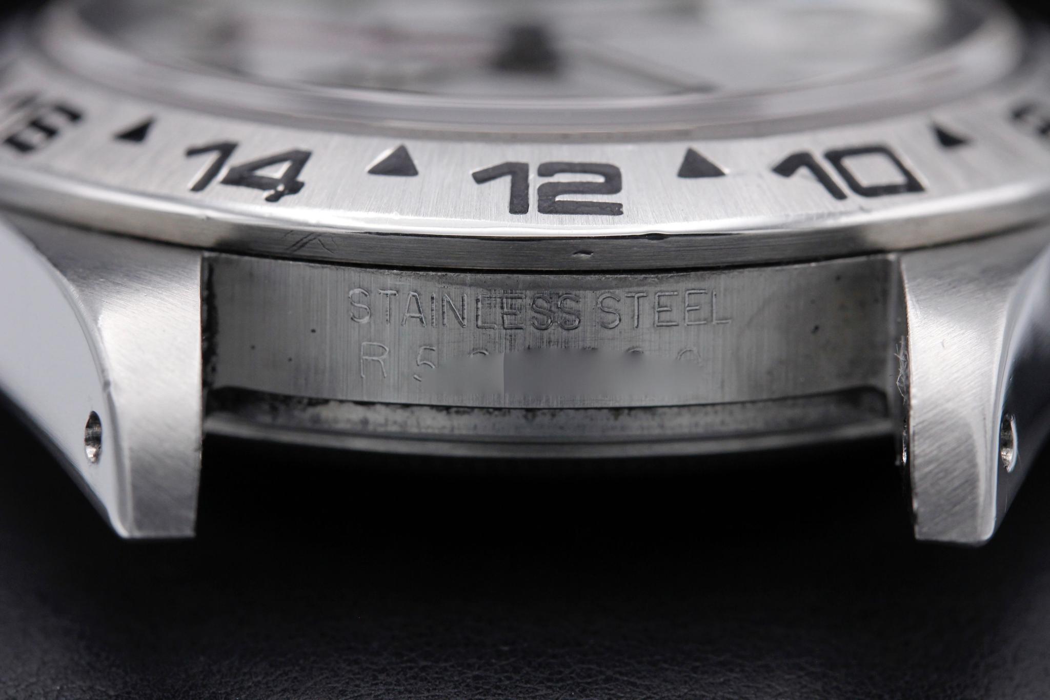 Watch Image 12