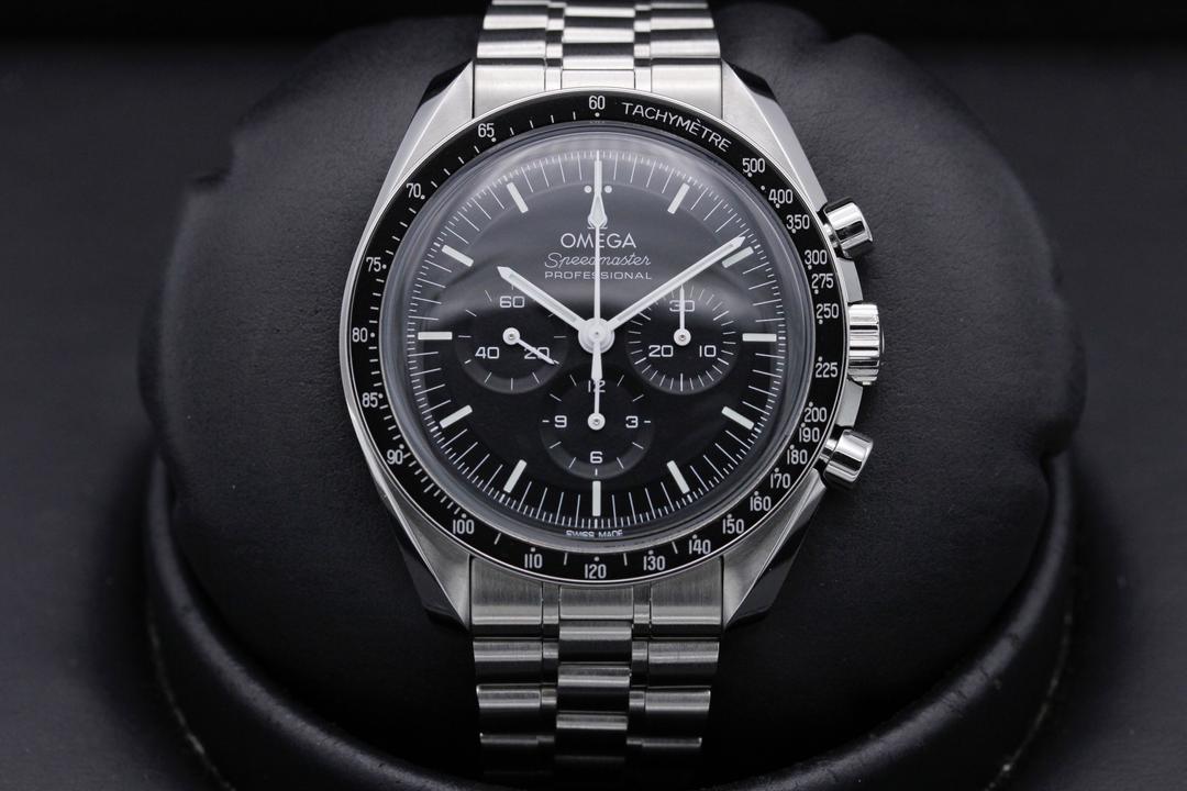Omega Speedmaster 2021 "Hesalite" 310.30.42.50.01.001