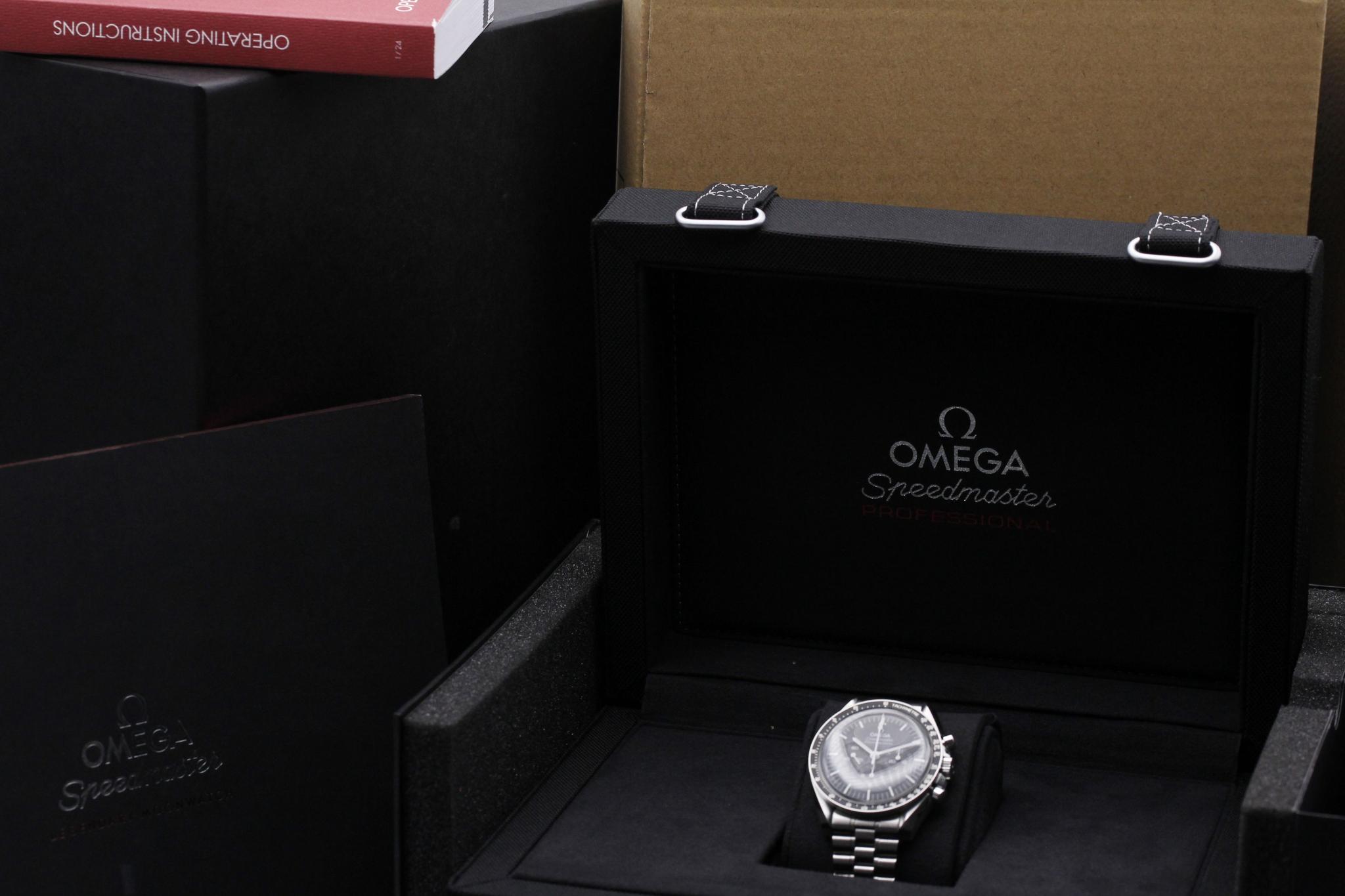 Watch Image 11