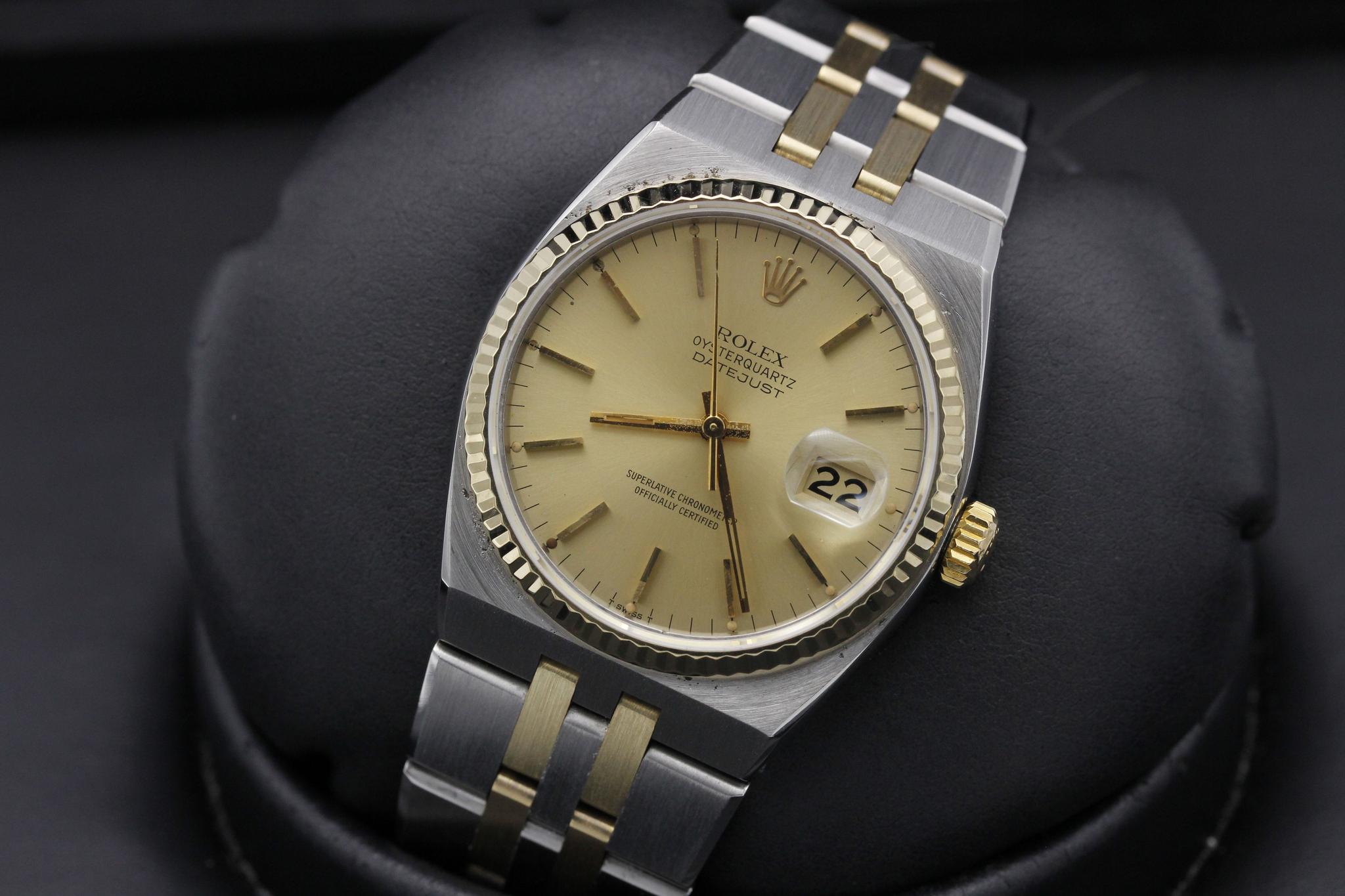 Watch Image 10