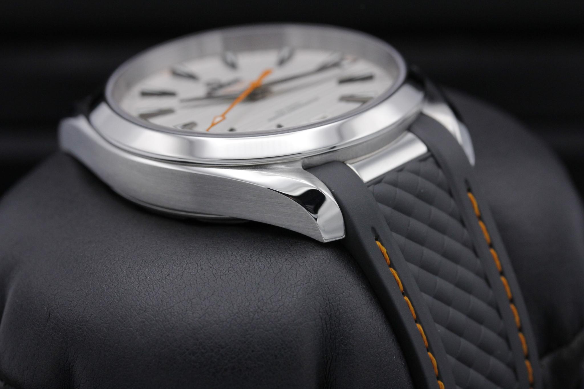 Watch Image 6