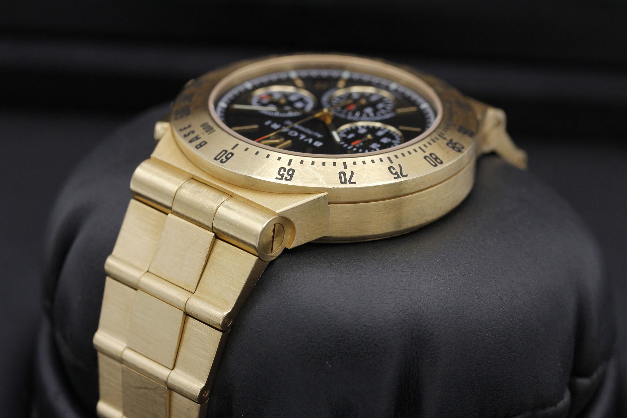 Watch Image 5