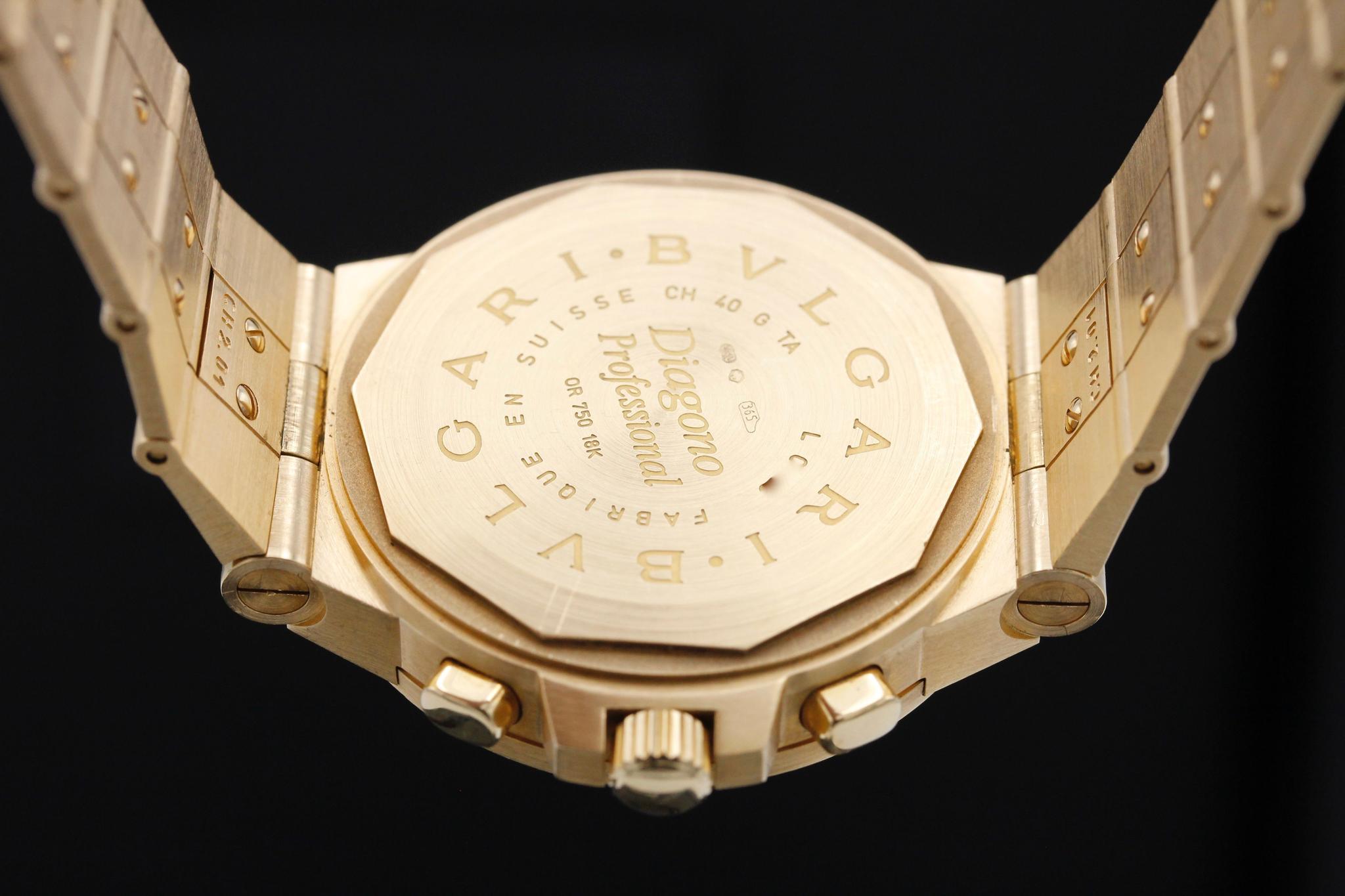 Watch Image 7