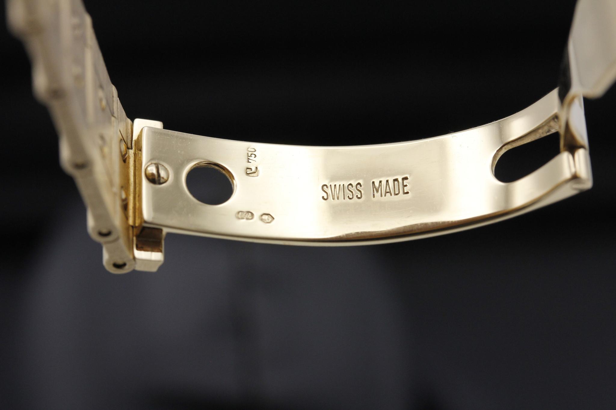 Watch Image 9