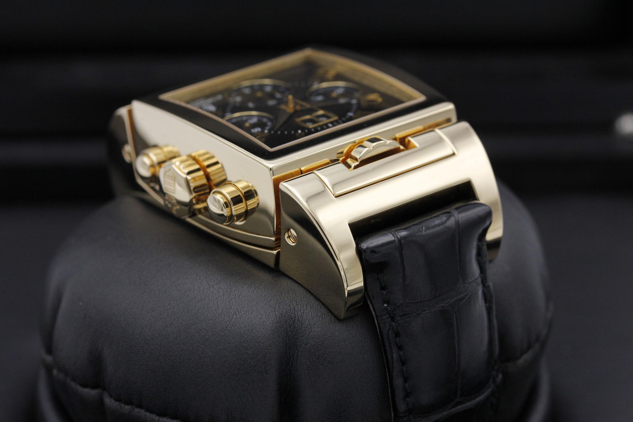 Watch Image 4