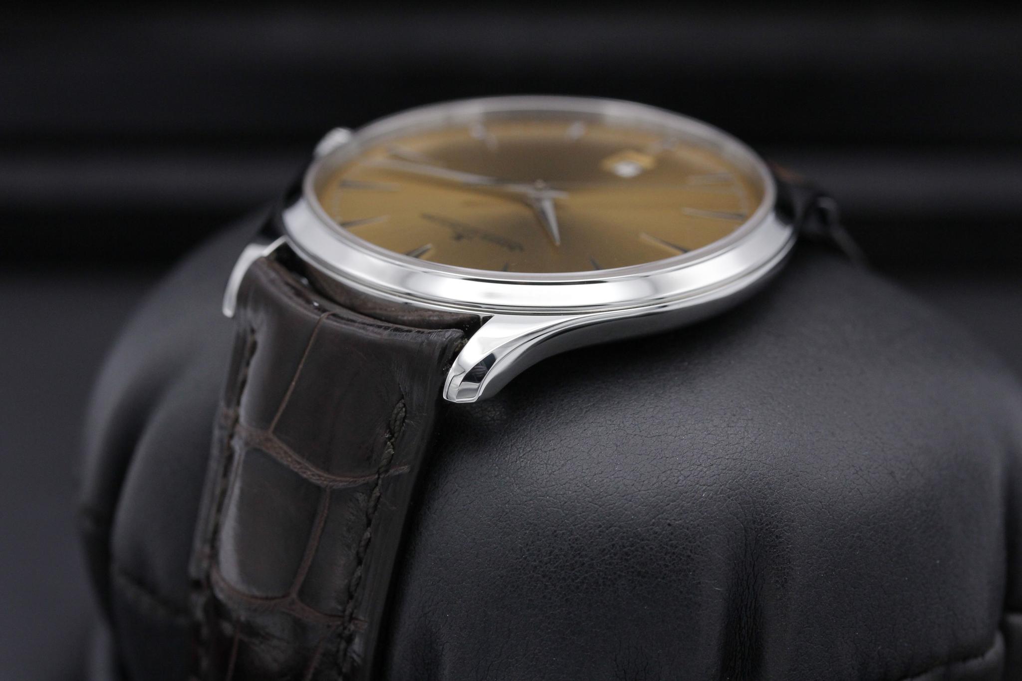 Watch Image 5