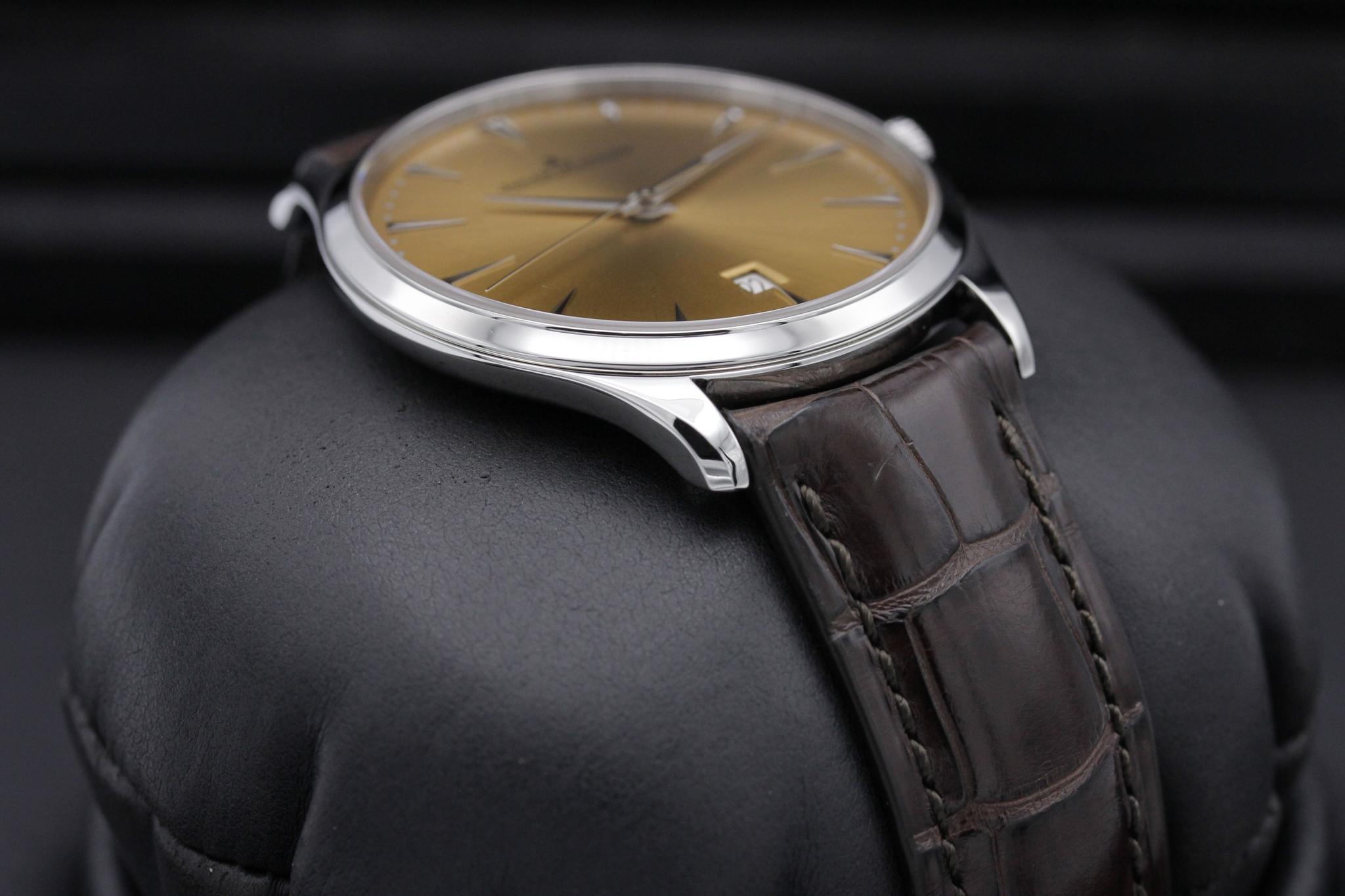 Watch Image 6