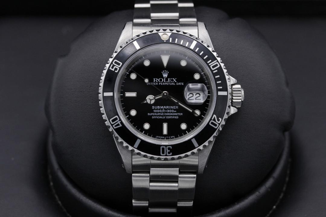 Rolex Submariner Date 16610