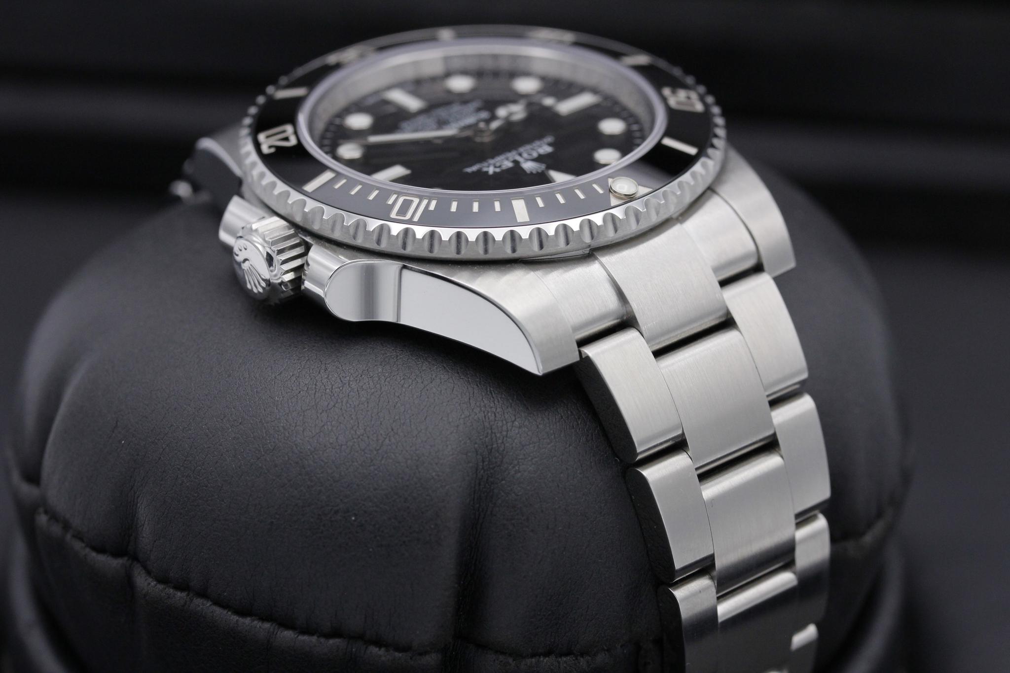 Watch Image 4
