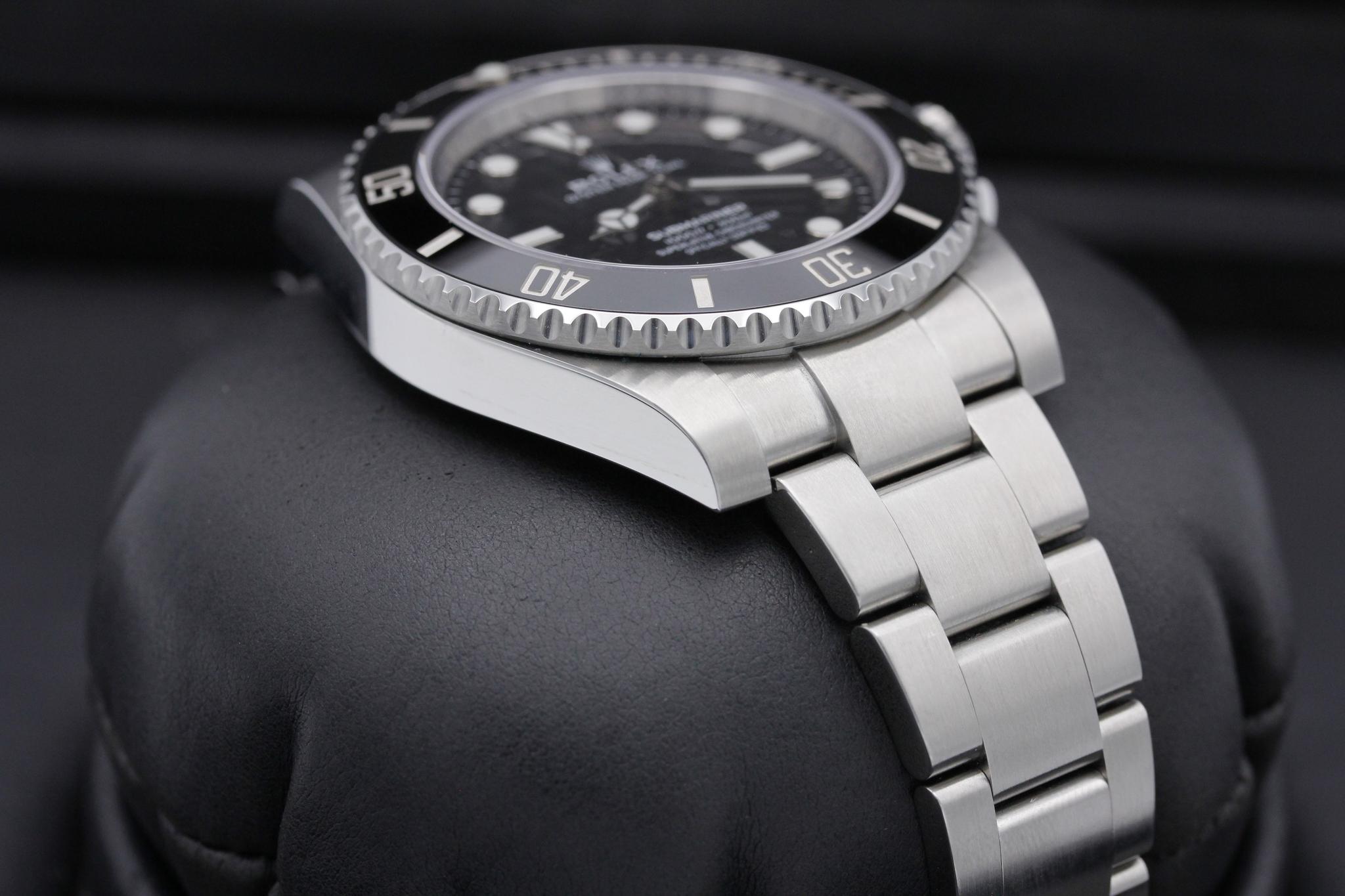 Watch Image 6