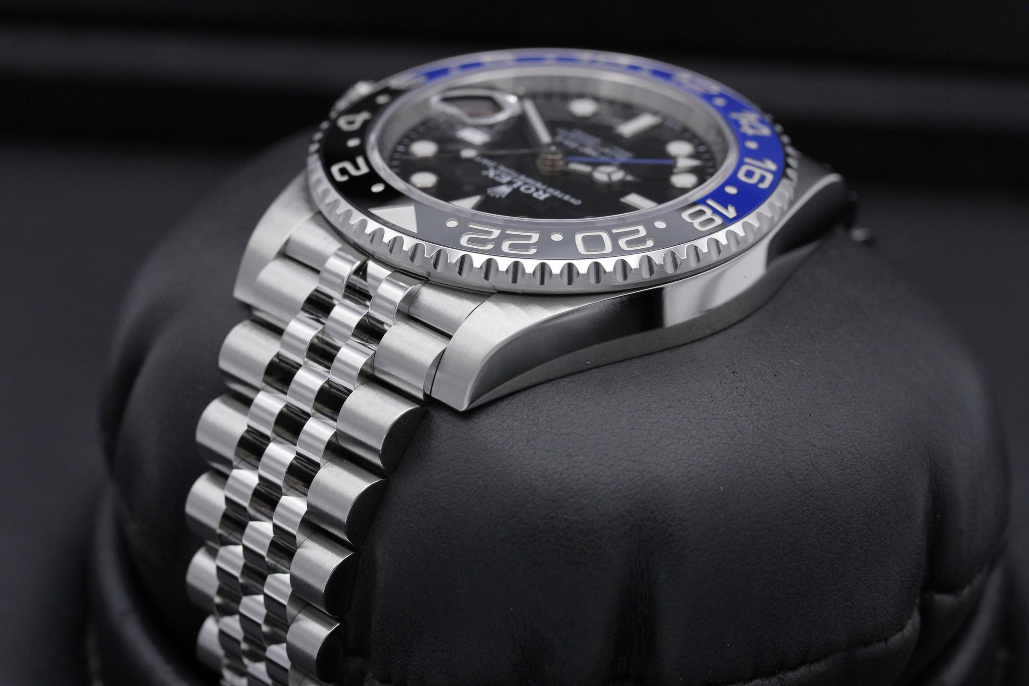 Watch Image 5