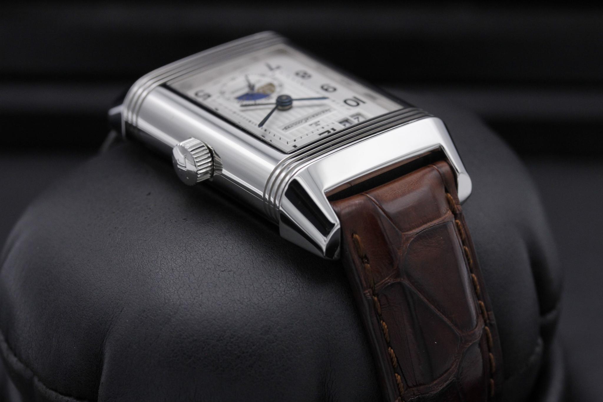 Watch Image 4