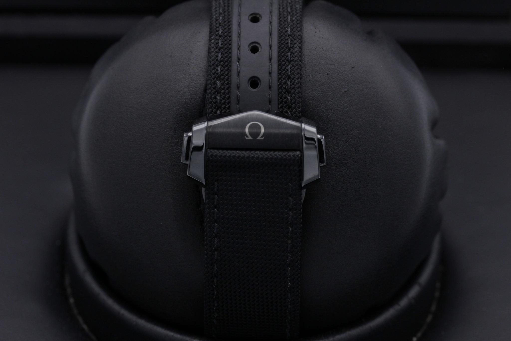 Watch Image 8