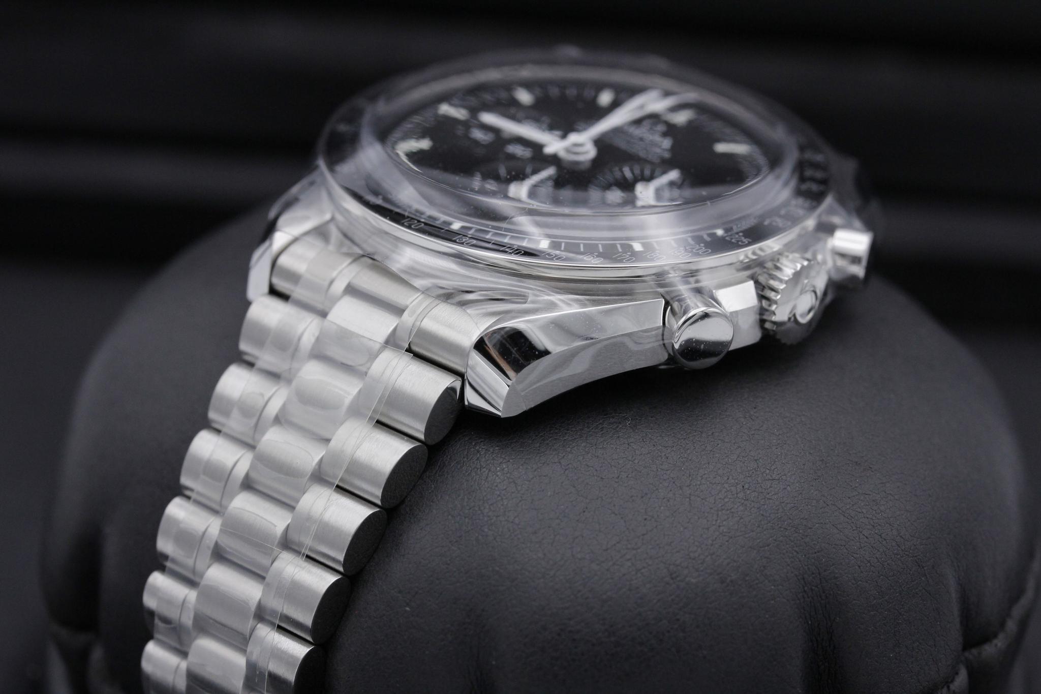 Watch Image 2