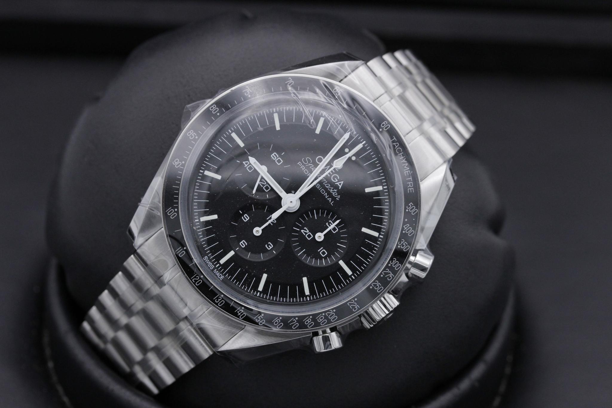 Watch Image 9