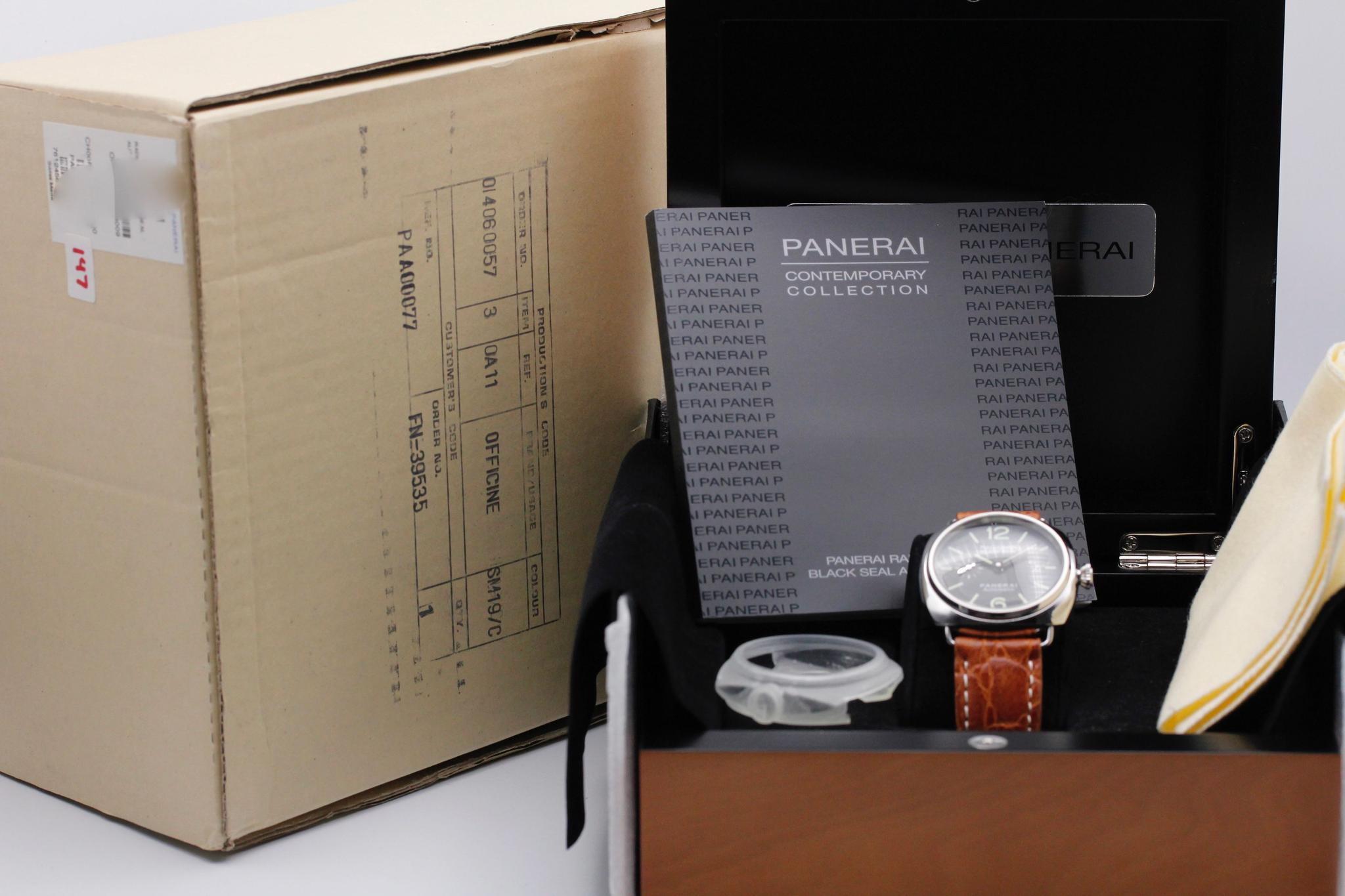 Watch Image 11