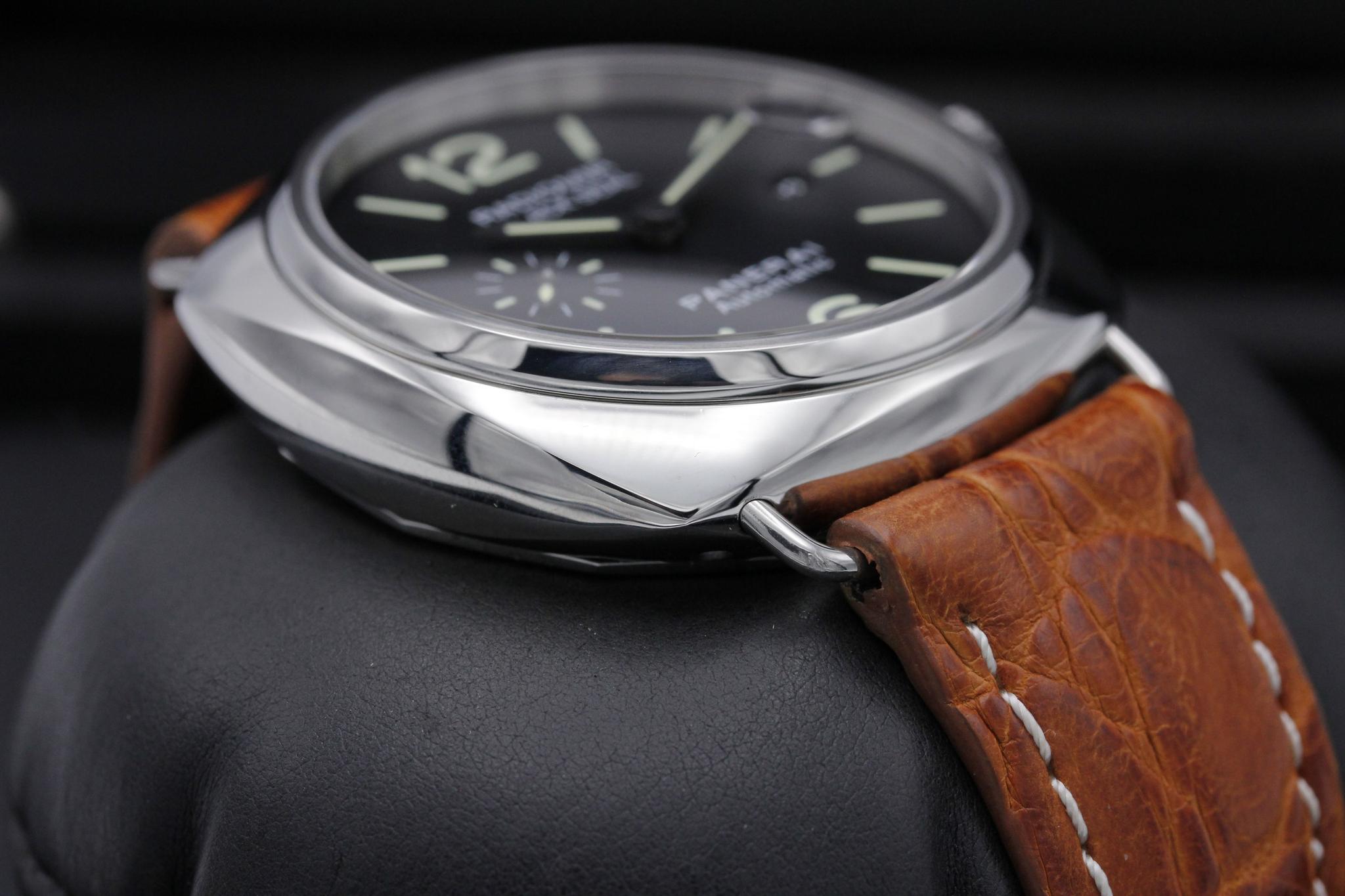 Watch Image 6