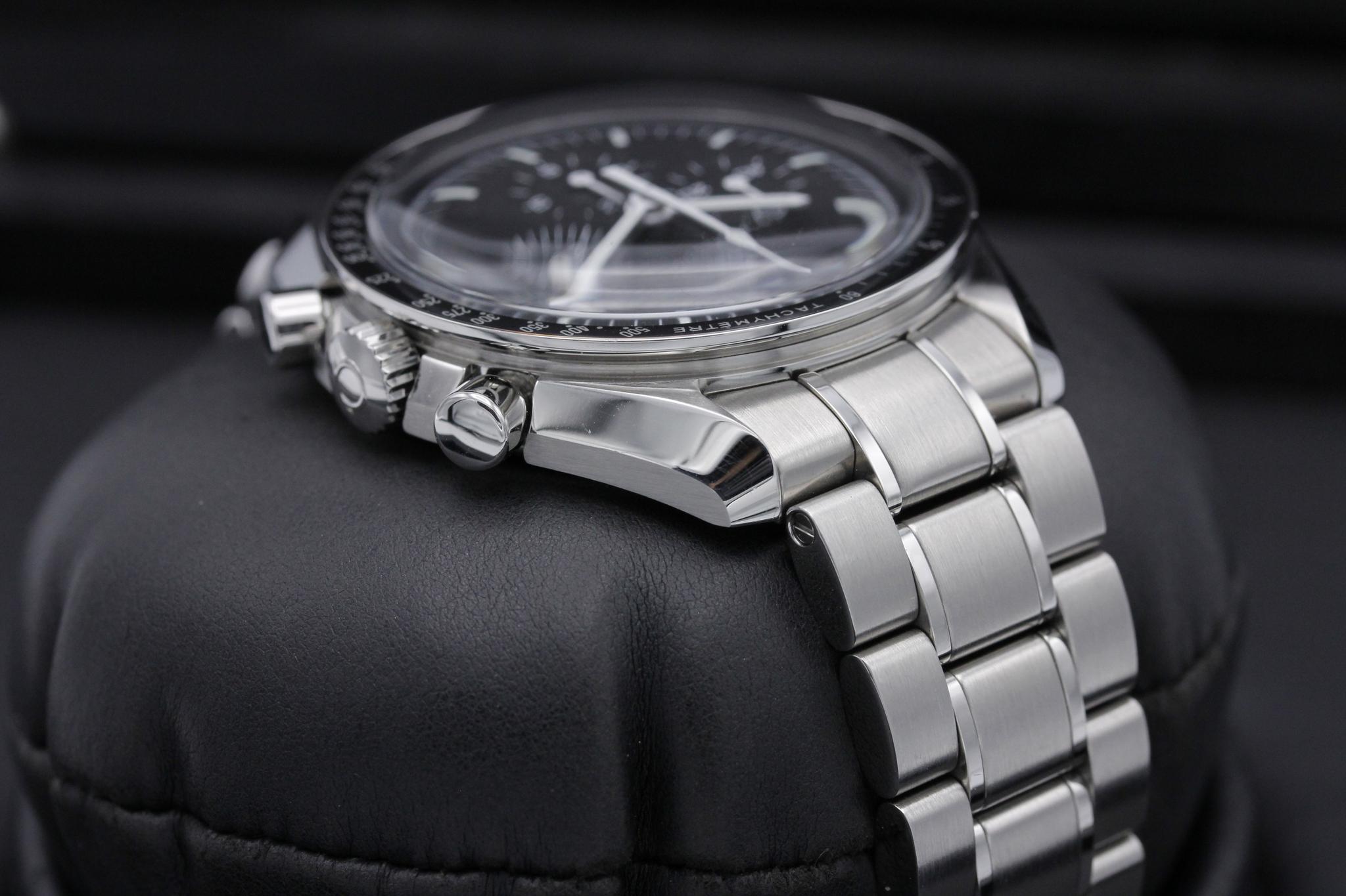 Watch Image 4