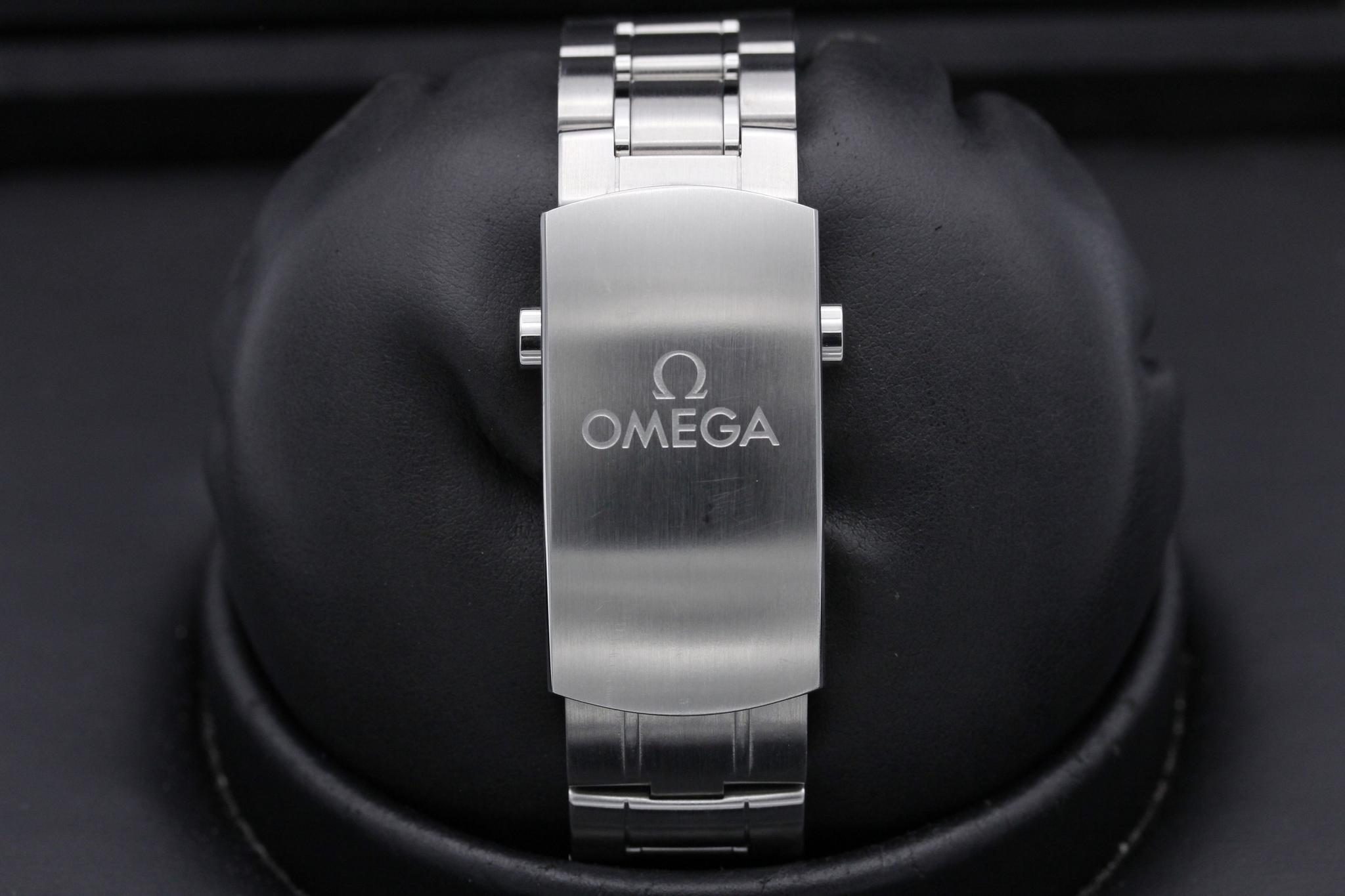 Watch Image 8
