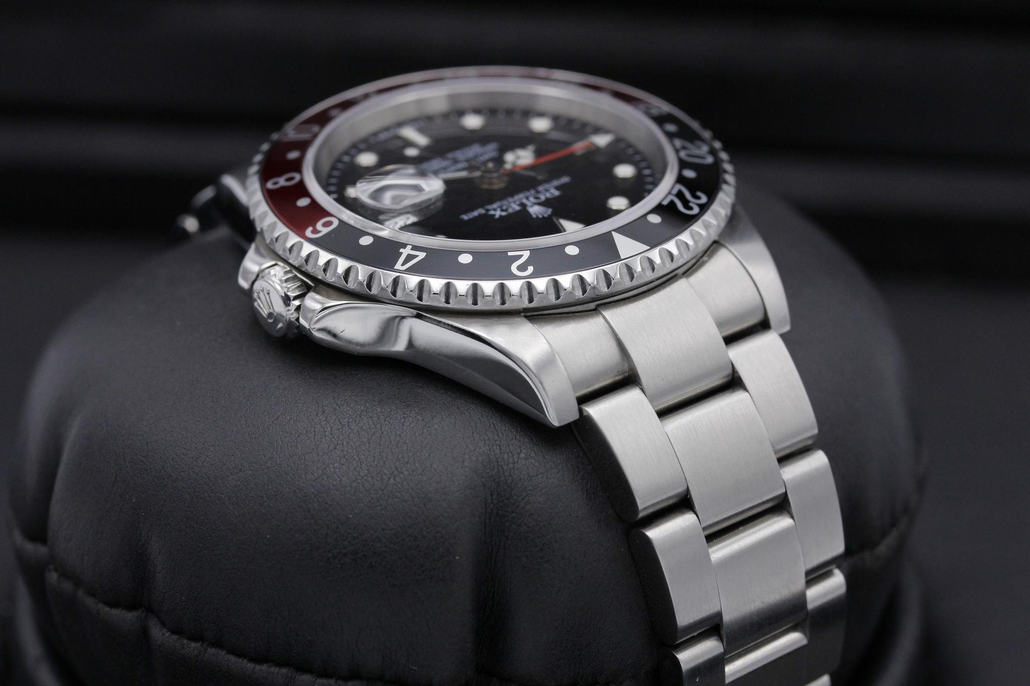 Watch Image 4