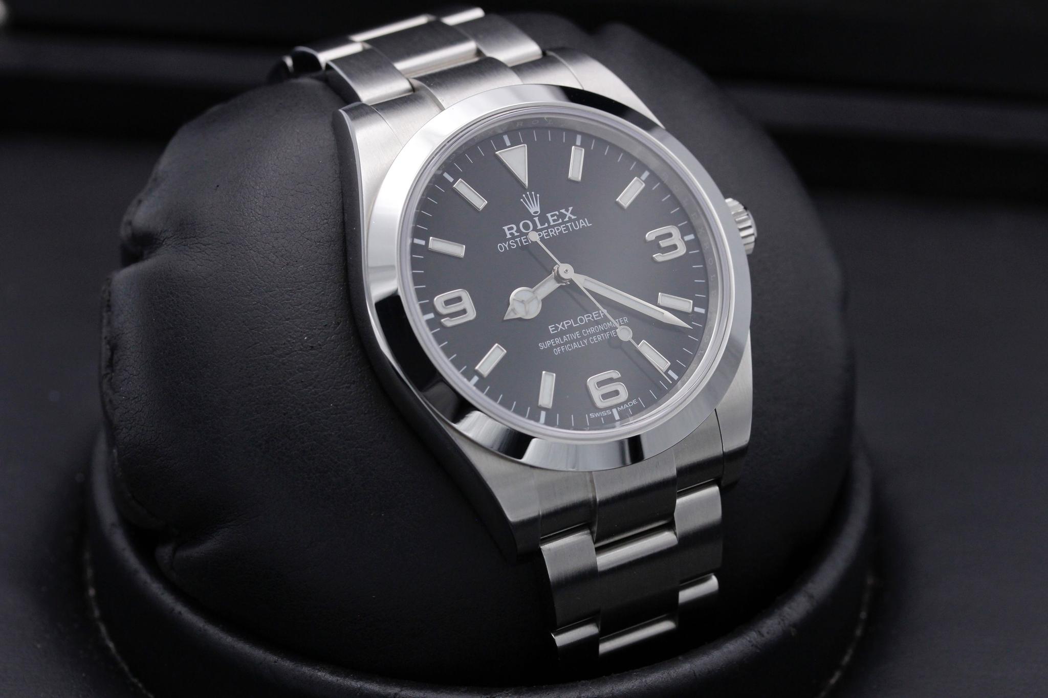 Watch Image 10
