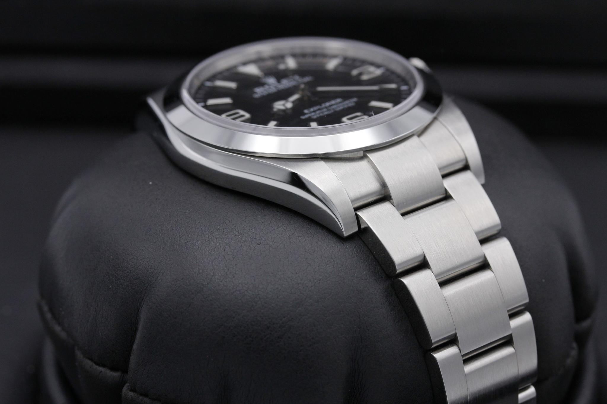 Watch Image 6
