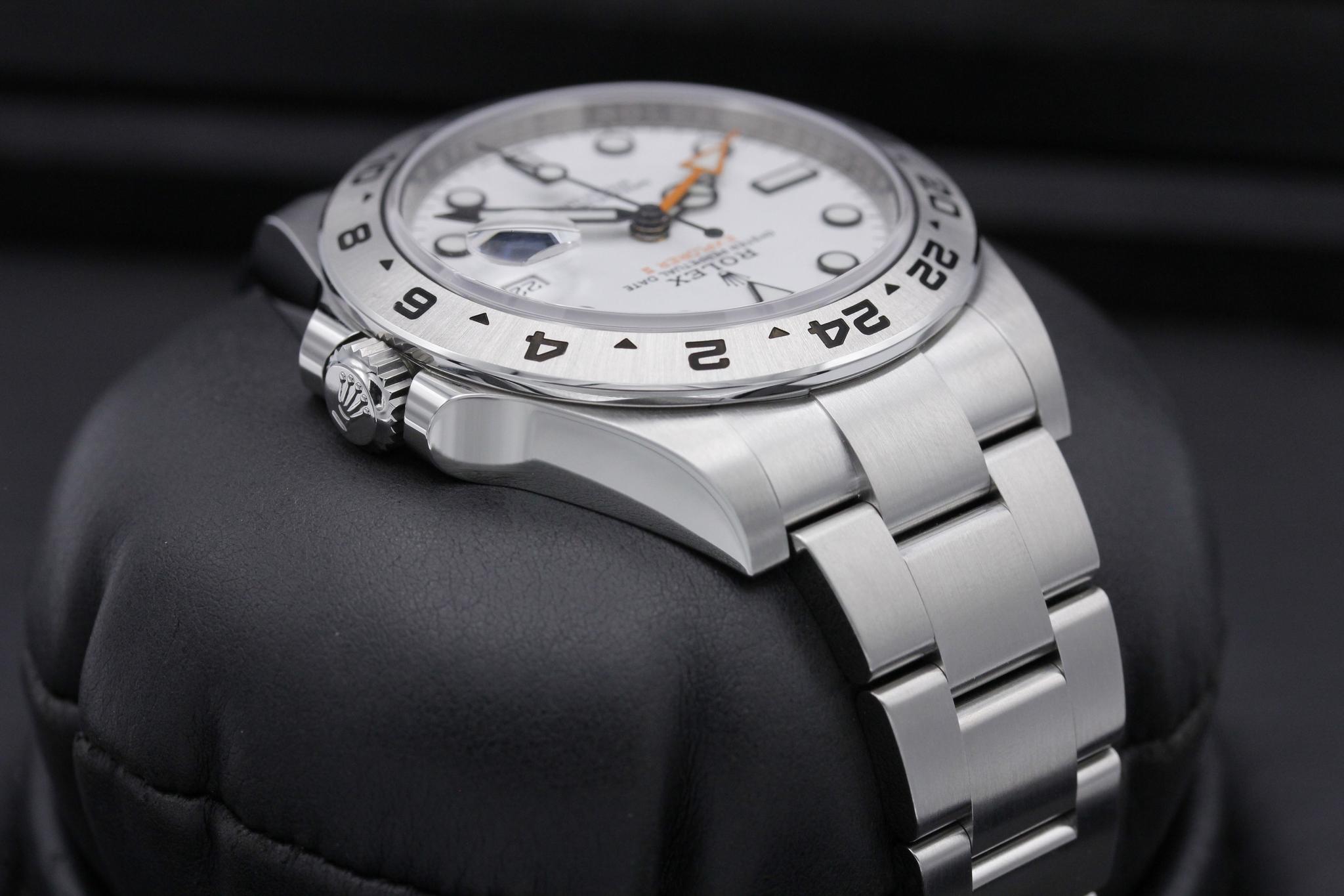 Watch Image 4