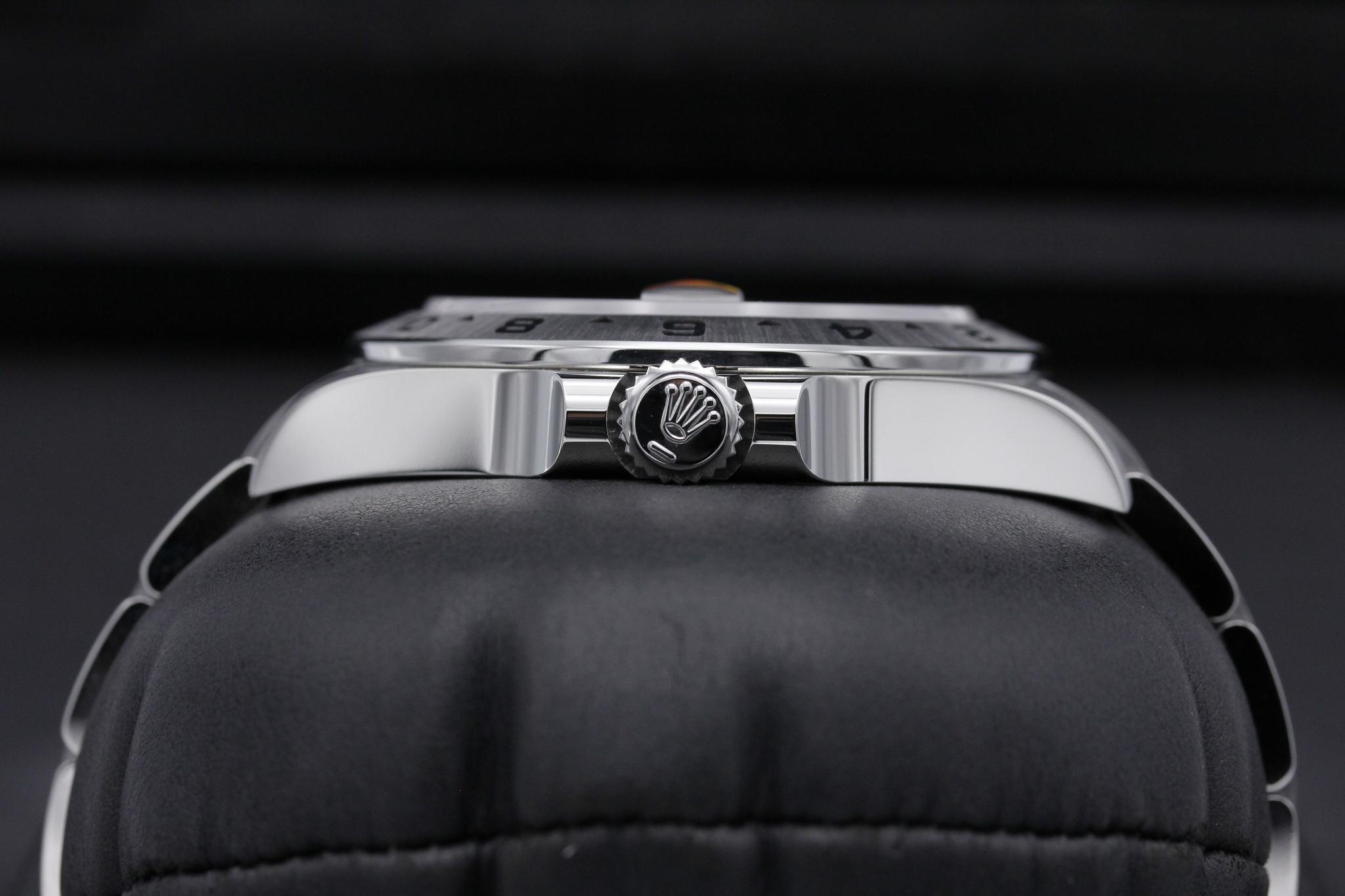 Watch Image 3